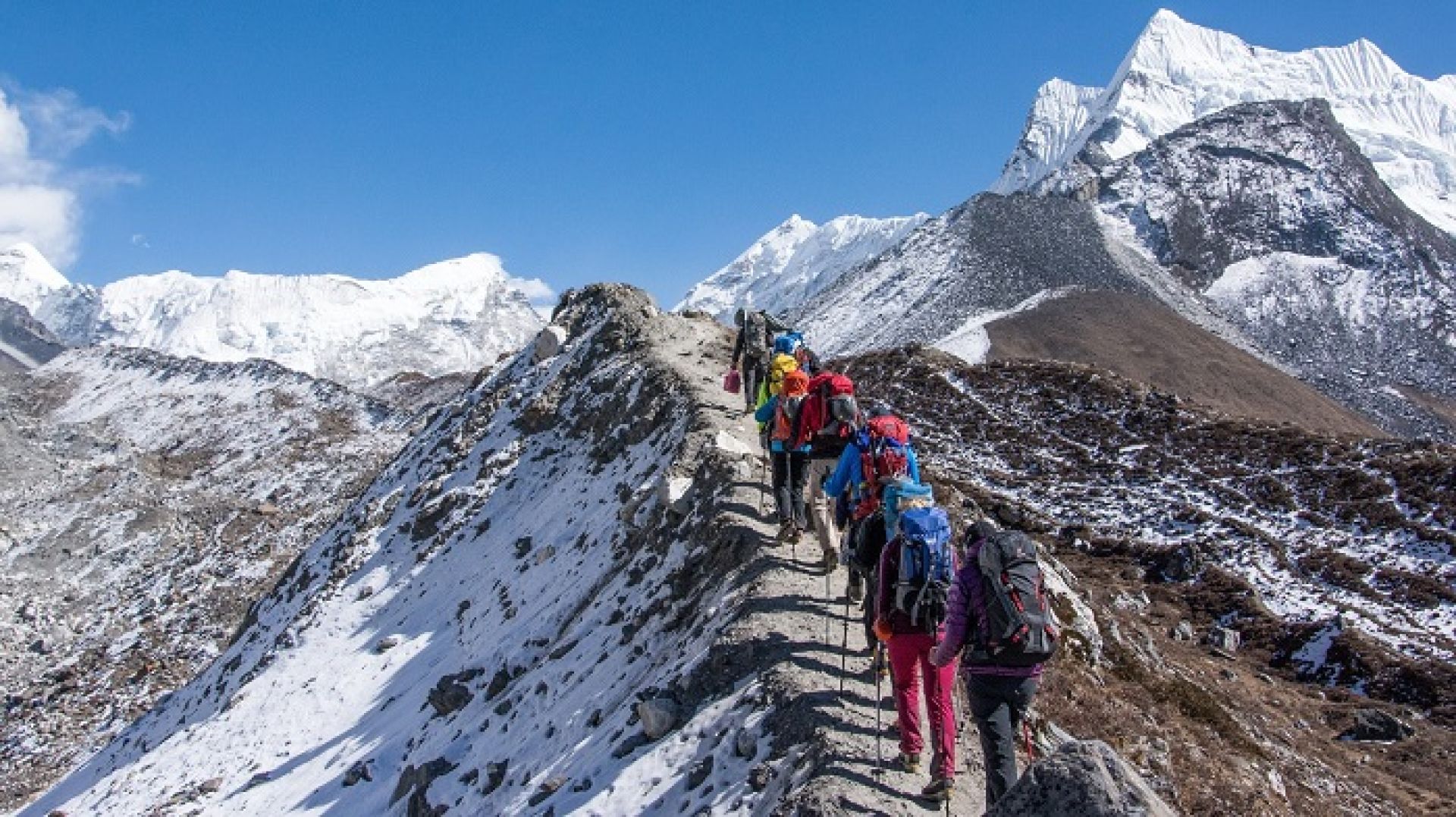 बर्सेनि बढ्दै कञ्चनजङ्घामा पर्यटक, साढे चार वर्षमा तीन हजार ४८९ जना भित्रिए 