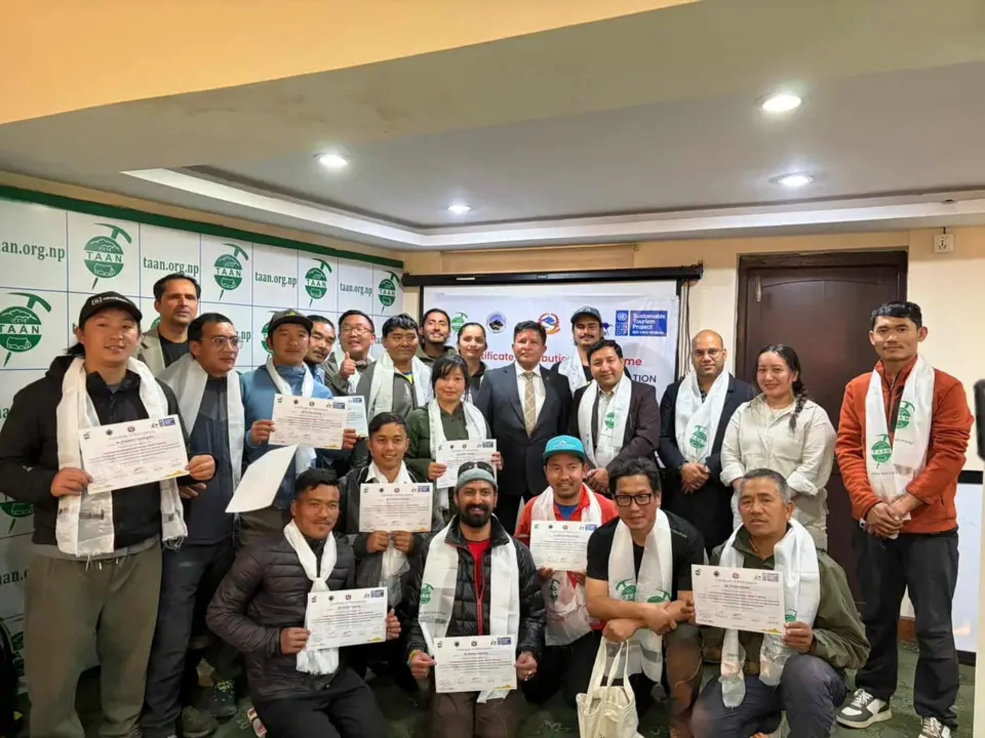 सुरक्षित तथा दिगो पर्वतीय पर्यटनका लागि ट्रेकिङ गाइड खोज तथा उद्धार तालिम सम्पन्न