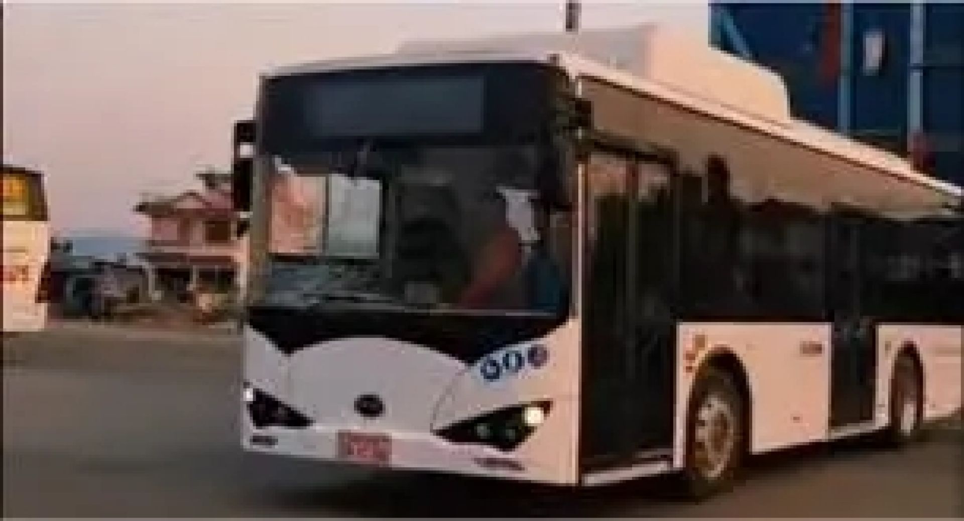 सुर्खेत विमानस्थलबाट निःशुल्क सटल बस सेवा विस्तार
