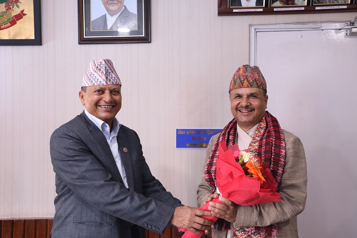 सहकारी क्षेत्रका विकृति हटाउने गरी काम गर्न सहकारी मन्त्रीद्वारा सचिवलाई तीन निर्देशन 
