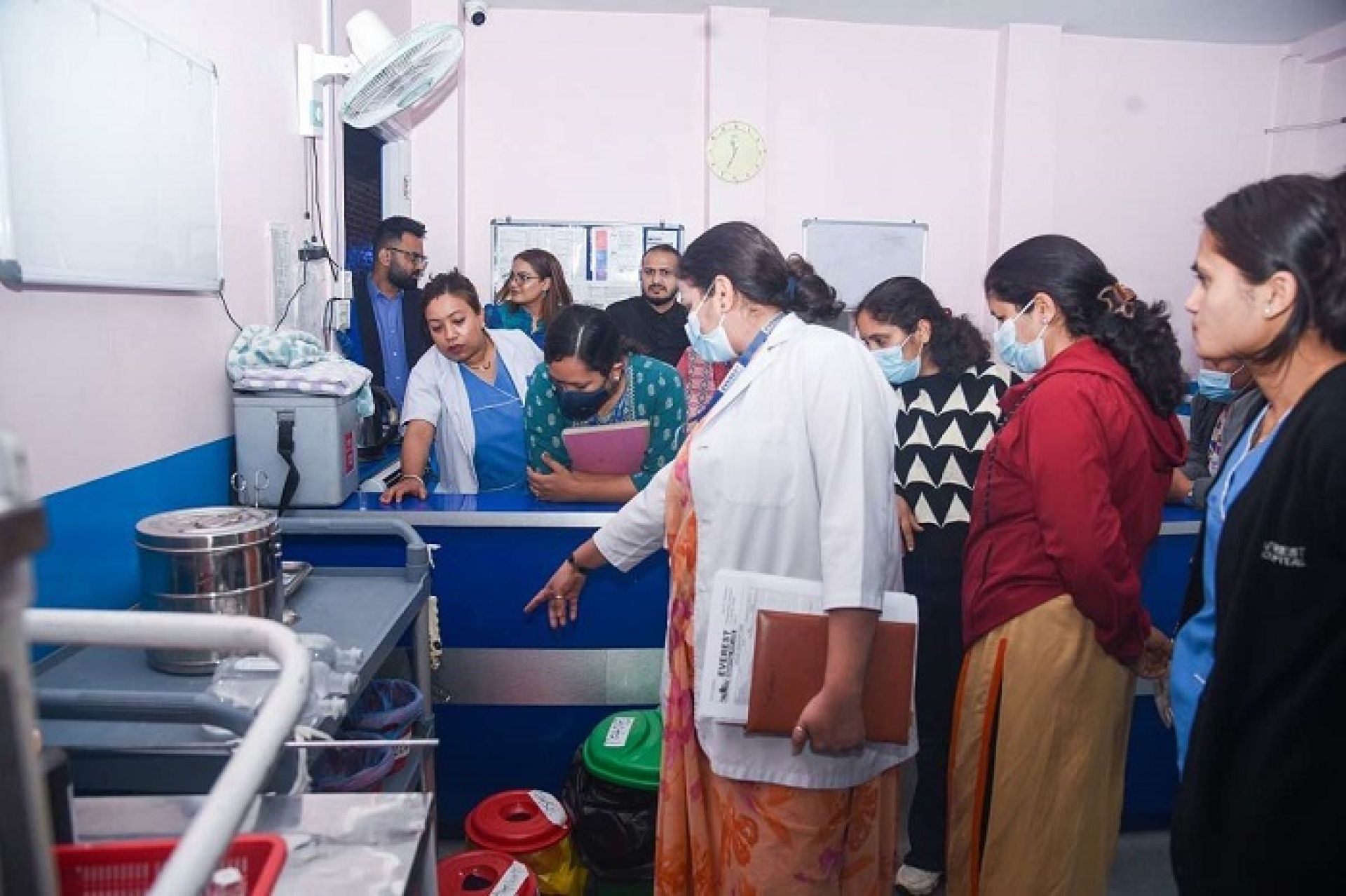 एभरेष्ट अस्पतालबाट हानीकारक फोहर व्यवस्थापनमा पटक पटक लापर्वाही गरेपछि ५० हजार रुपैयाँ जरिवाना  