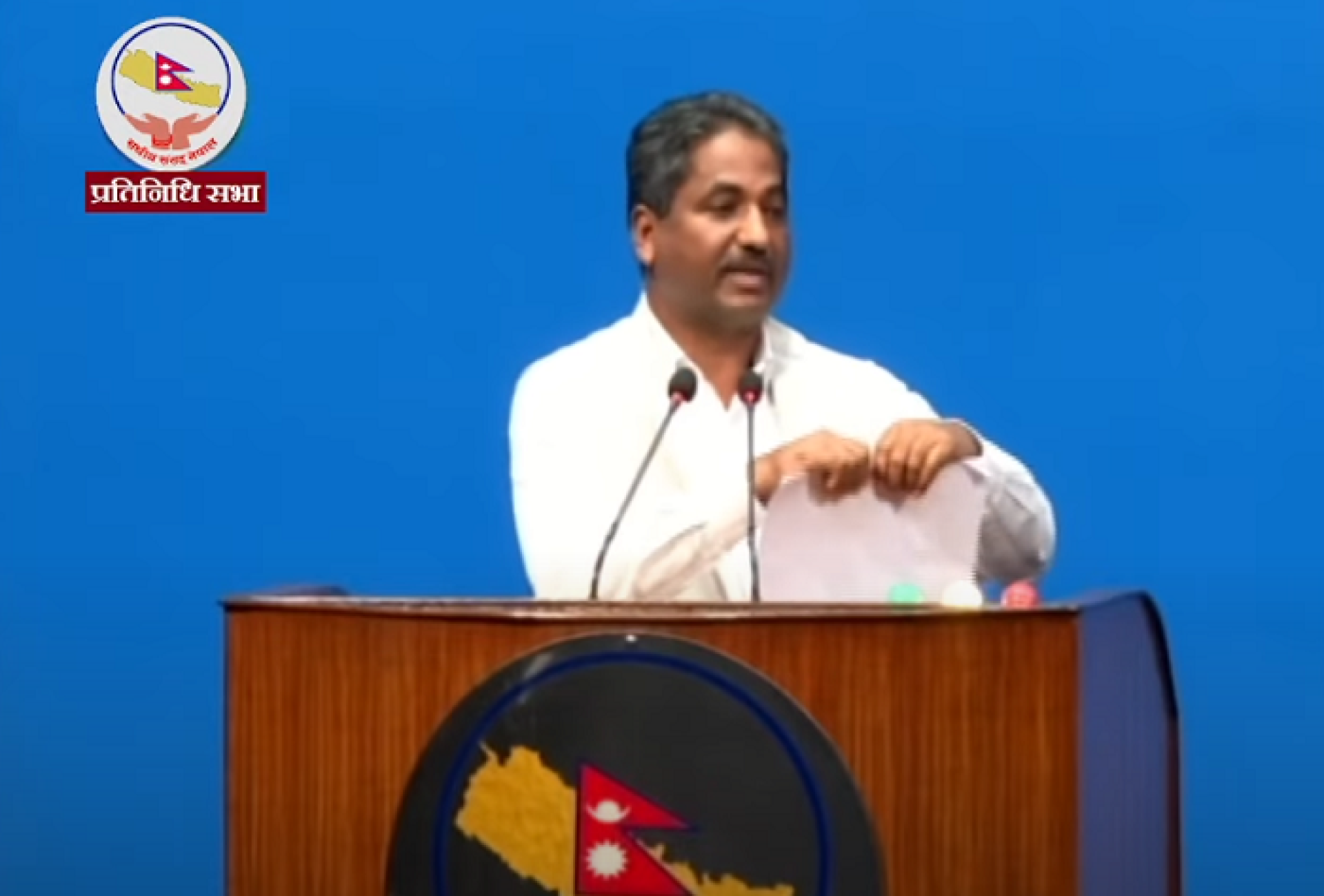 प्रभु साहले रोष्ट्रममै च्याते निजामती सेवा विधेयक 