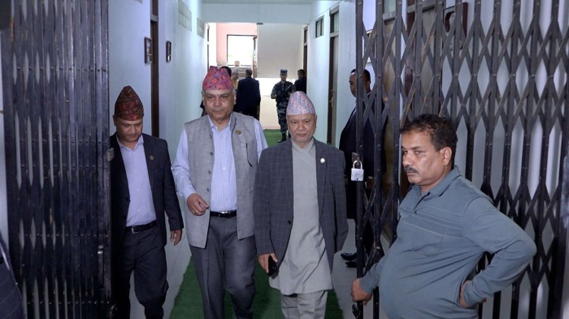 शिक्षा विधेयक पासगर्ने दबाबमा मन्त्री पन्त, कांग्रेस कार्यालयमै पुगेर छलफल 
