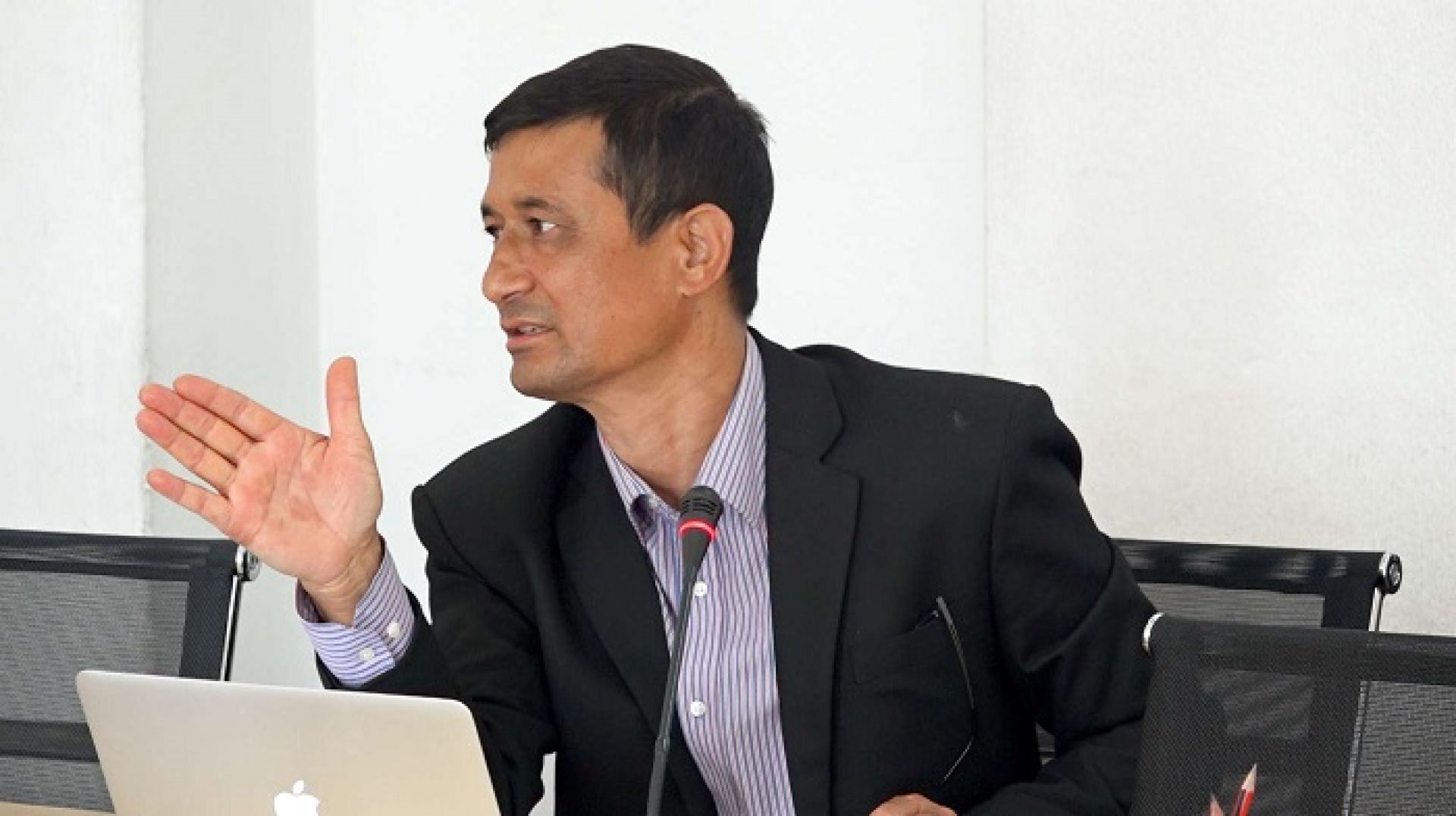 ‘शुल्क वृद्धि नभएसम्म विमानस्थललाई नाफामूलक बनाउन सक्दैनौं’