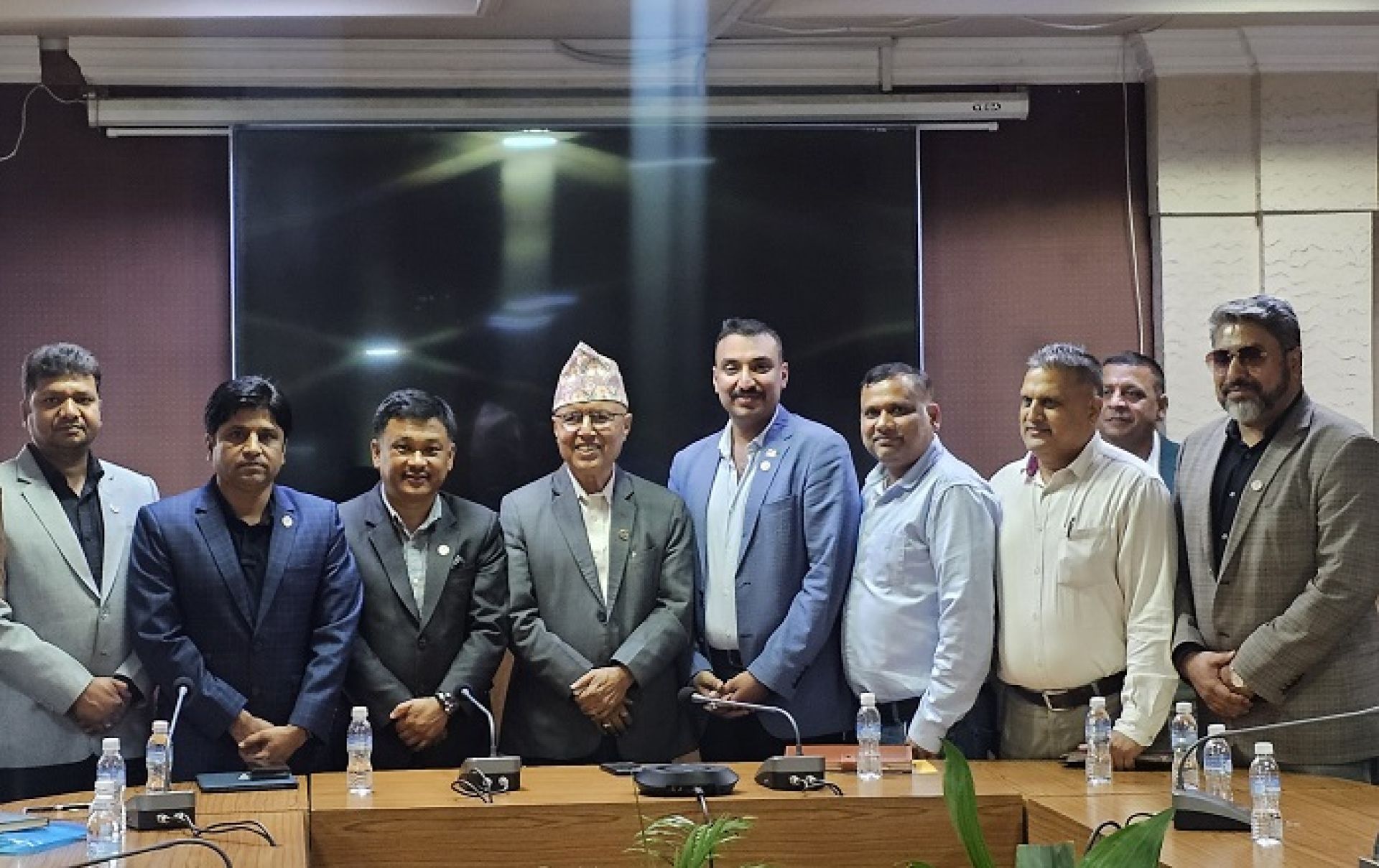 नाडाले अर्थमन्त्रीसँग माग्यो व्यवसायी सुरक्षा र अटोमोबाइल क्षेत्रको उत्थानका लागि ठोस कदम