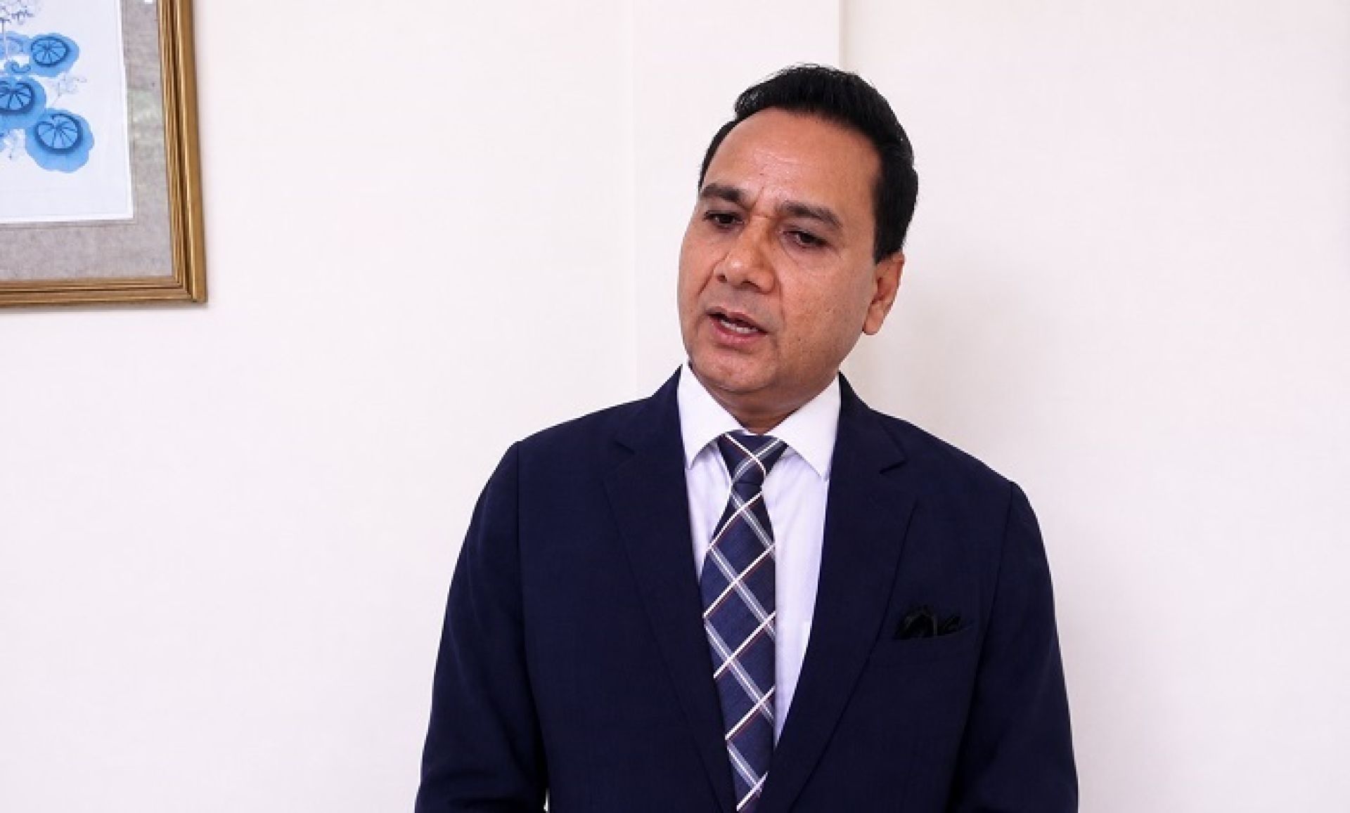 एमडीएमएस कार्यान्वयनमा ढिलाइ र घट्दो मार्जिनले समस्यामा मोबाइल व्यवसायी !