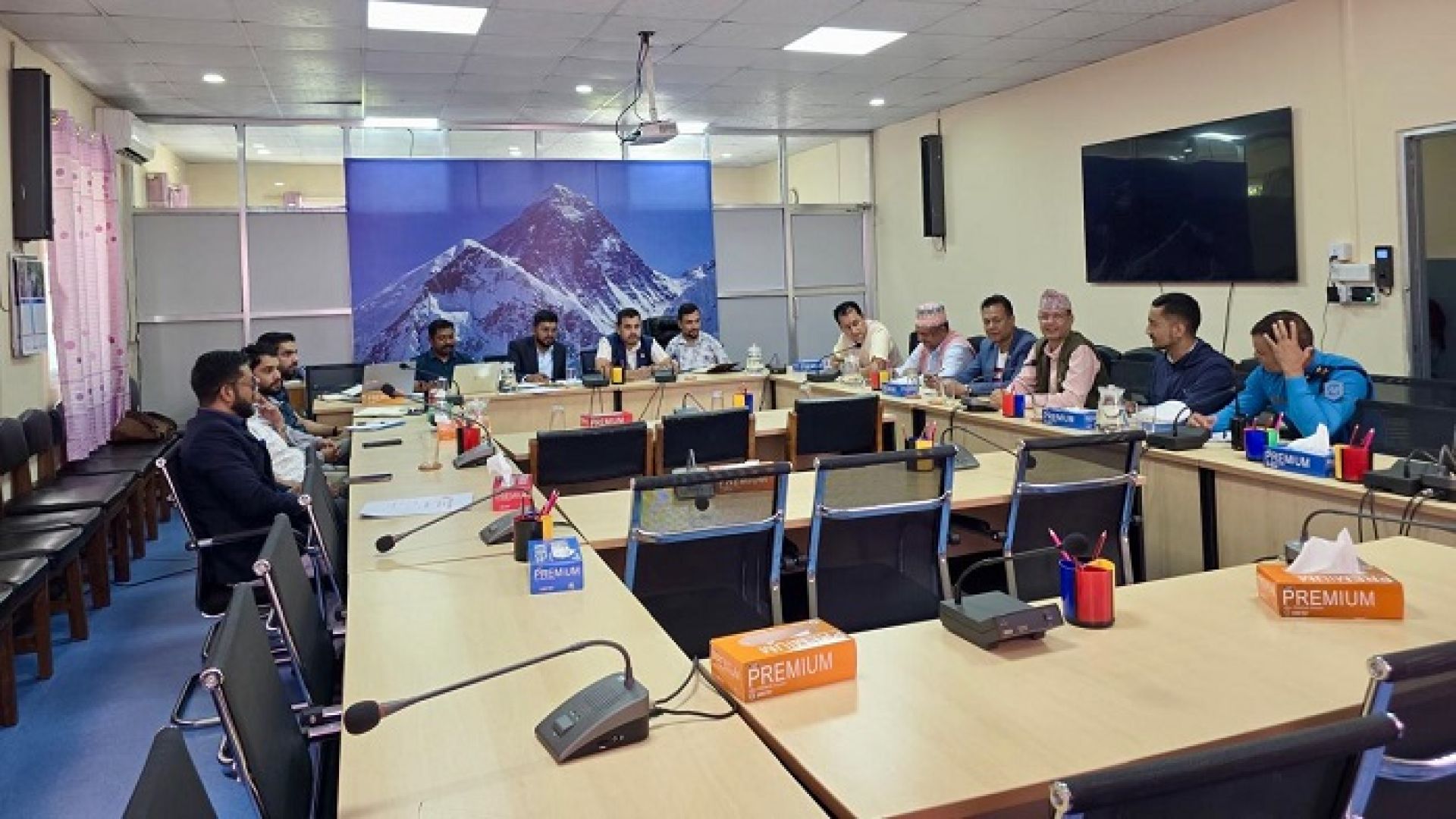 चाडपर्वमा अत्यावश्यक सामान ढुवानी सहज बनाउन ट्रक व्यवसायी महासंघको सुझाव 