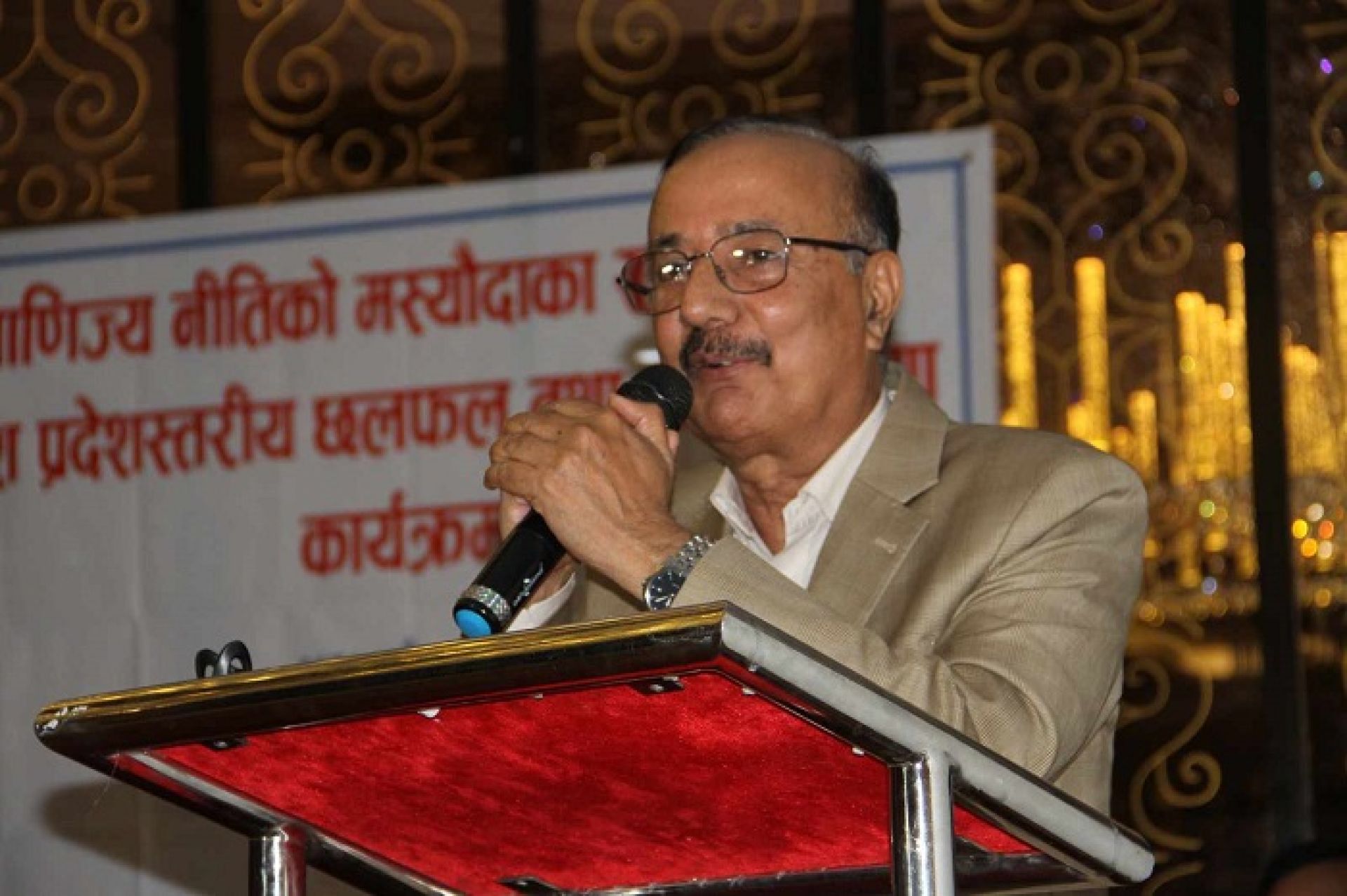 वाणिज्य नीति २०७२ परिमार्जन गर्ने तयारी, आन्तरिक उत्पादनमा जोड दिन मन्त्रीको आग्रह 