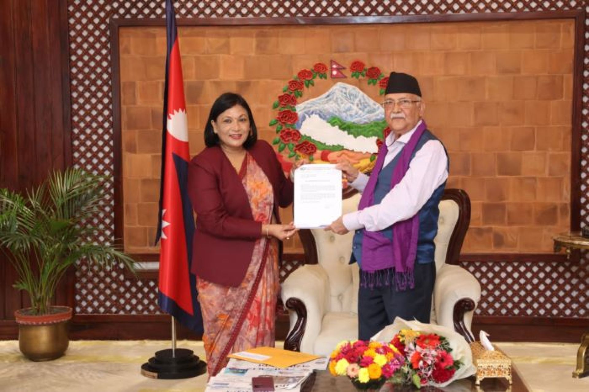 महासंघद्वारा सहकारीका समसामायिक विषयमा प्रधानमन्त्रीलाई जानकारी, ४७ वटा ऐन संशोधनको माग 