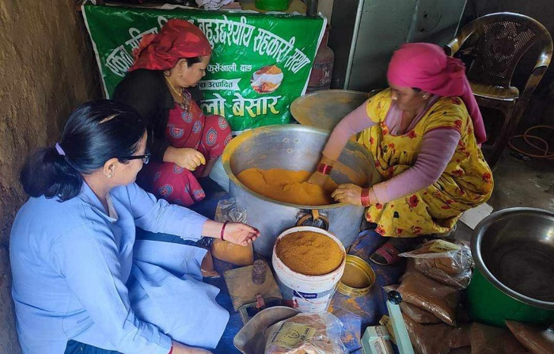 सहकारीमार्फत स्वरोजगार बन्दै महिला