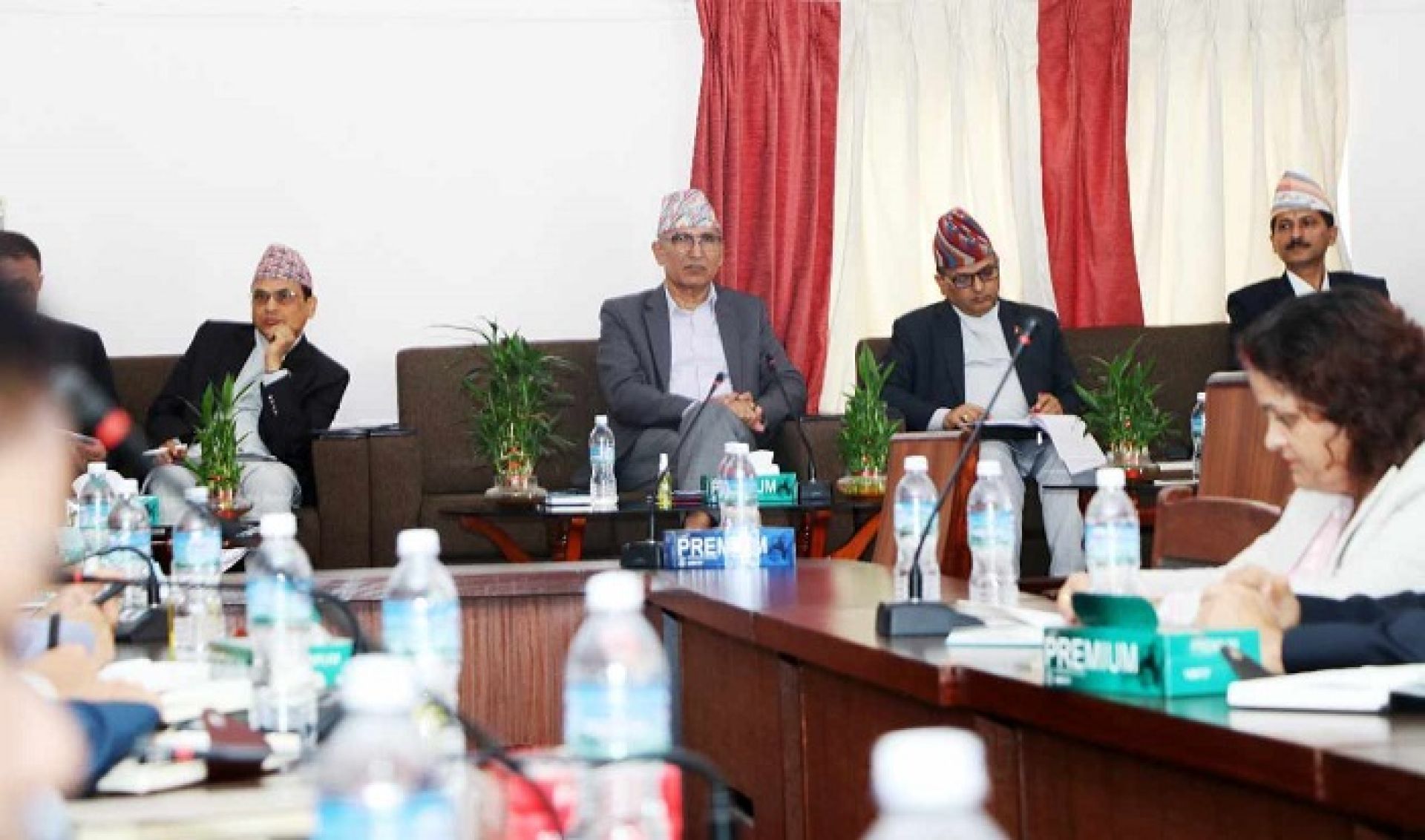 कर छली र चुहावट रोकिने गरी काम गर्न कर्मचारीहरुलाई अर्थमन्त्रीको निर्देशन