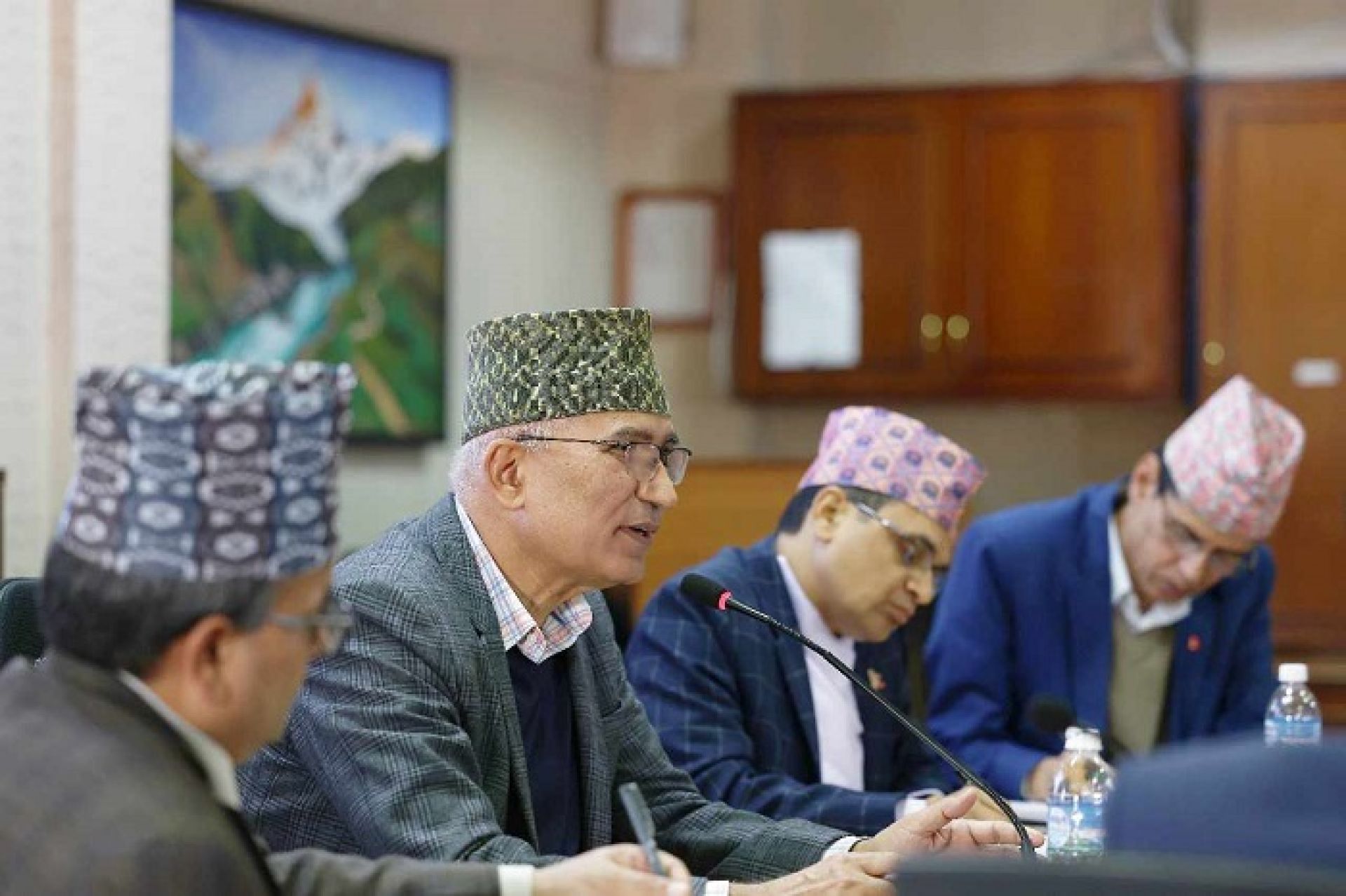 राजस्व १७% ले बढ्यो, कर संकलनको सिस्टम ब्रेक गर्नेलाई कारवाही गर्न अर्थमन्त्रीको निर्देशन