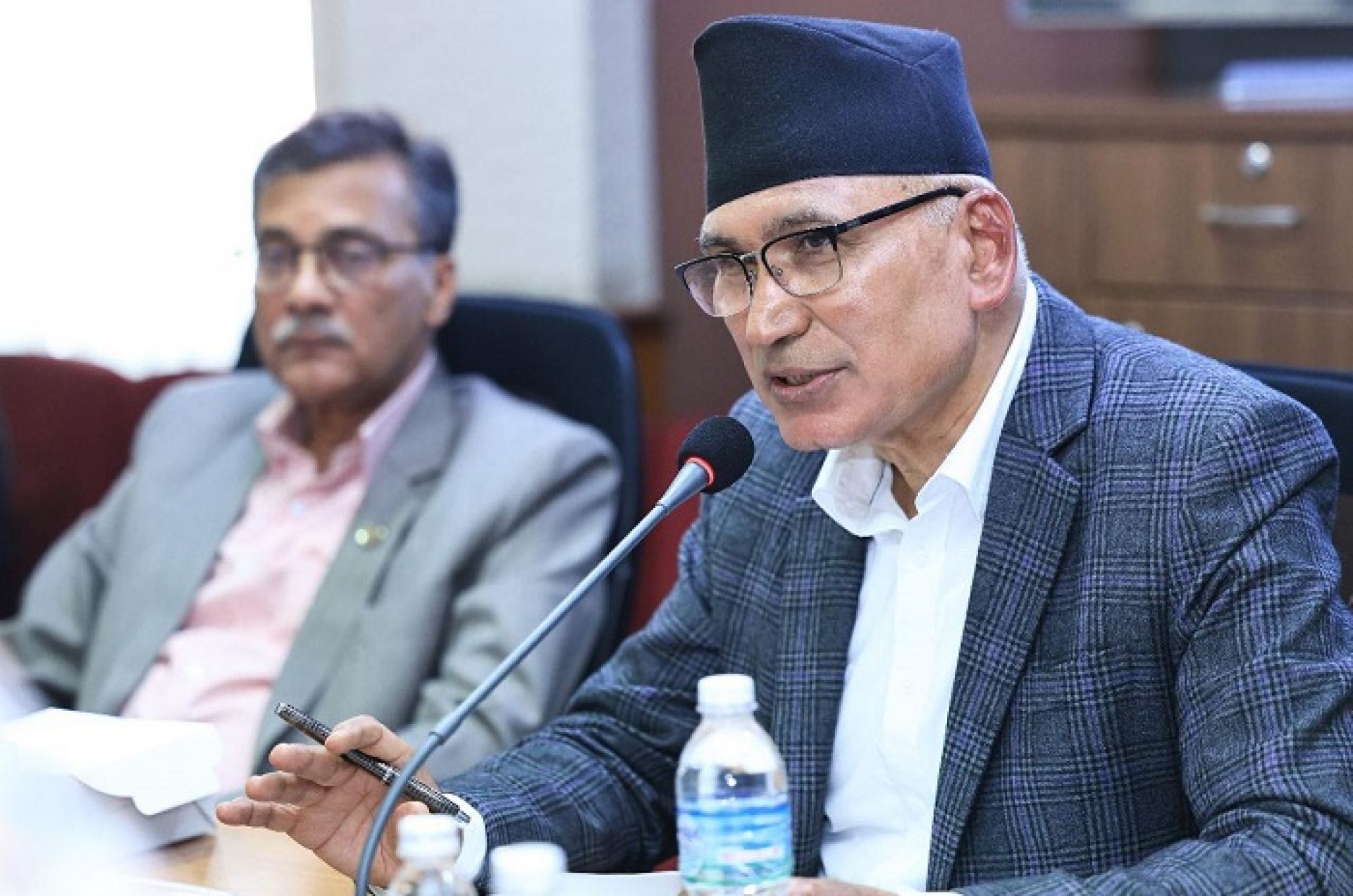 करको दायरा विस्तार र करछली दुरुत्साहन गर्न सरकार गम्भीर छः अर्थमन्त्री पौडेल