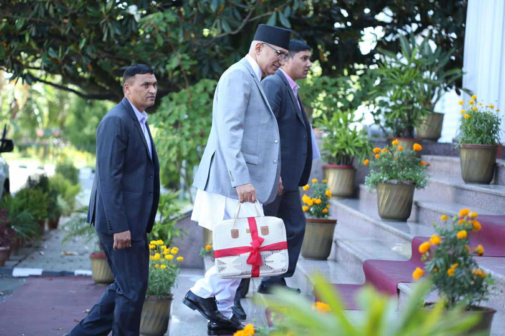 प्रदेश र स्थानीय पालिकालाई २ खर्ब ४१ अर्ब अनुदान विनियोजन