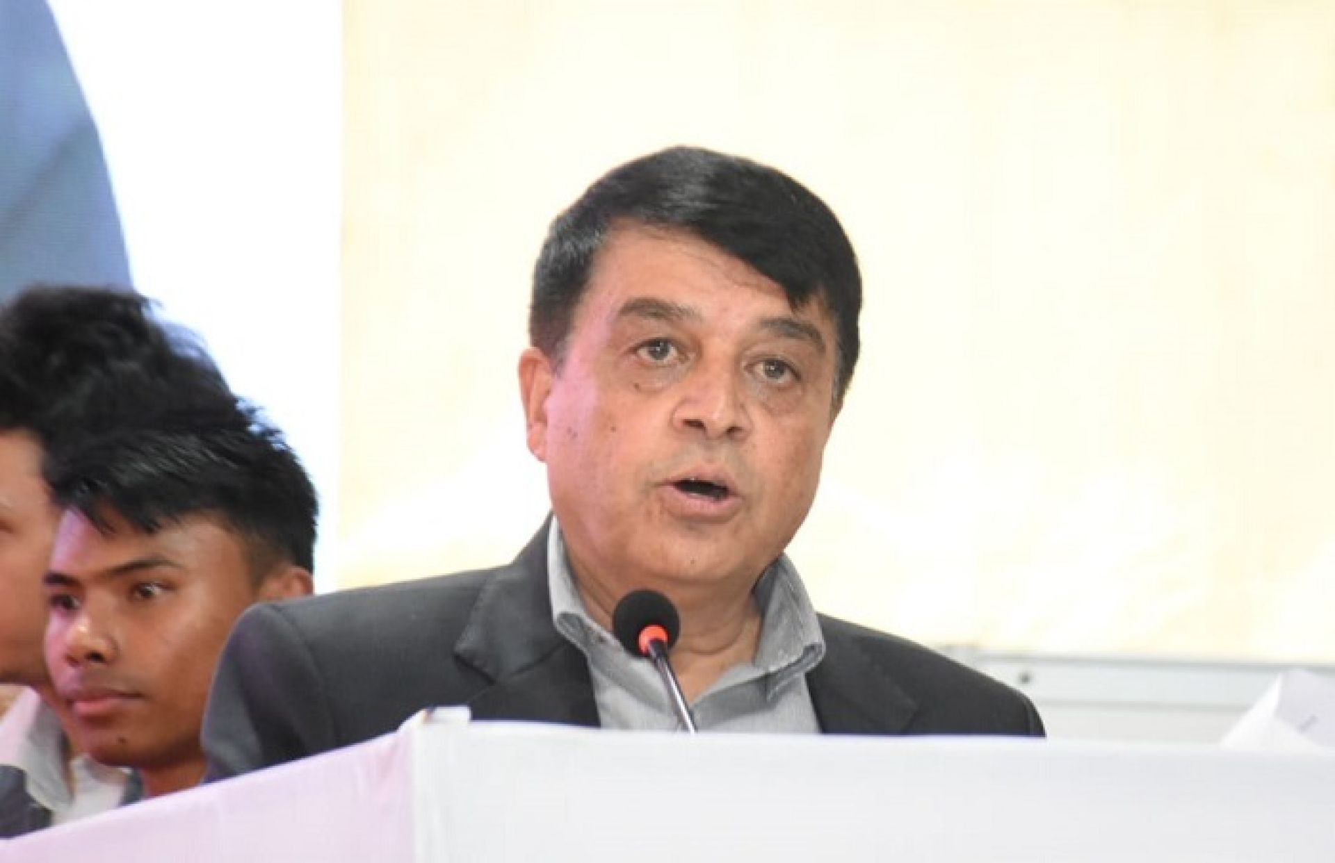 युरो–६ भन्दा तलका गाडी एकपटकका लागि आयात गर्न दिन अध्यक्ष ढकालको आग्रह 
