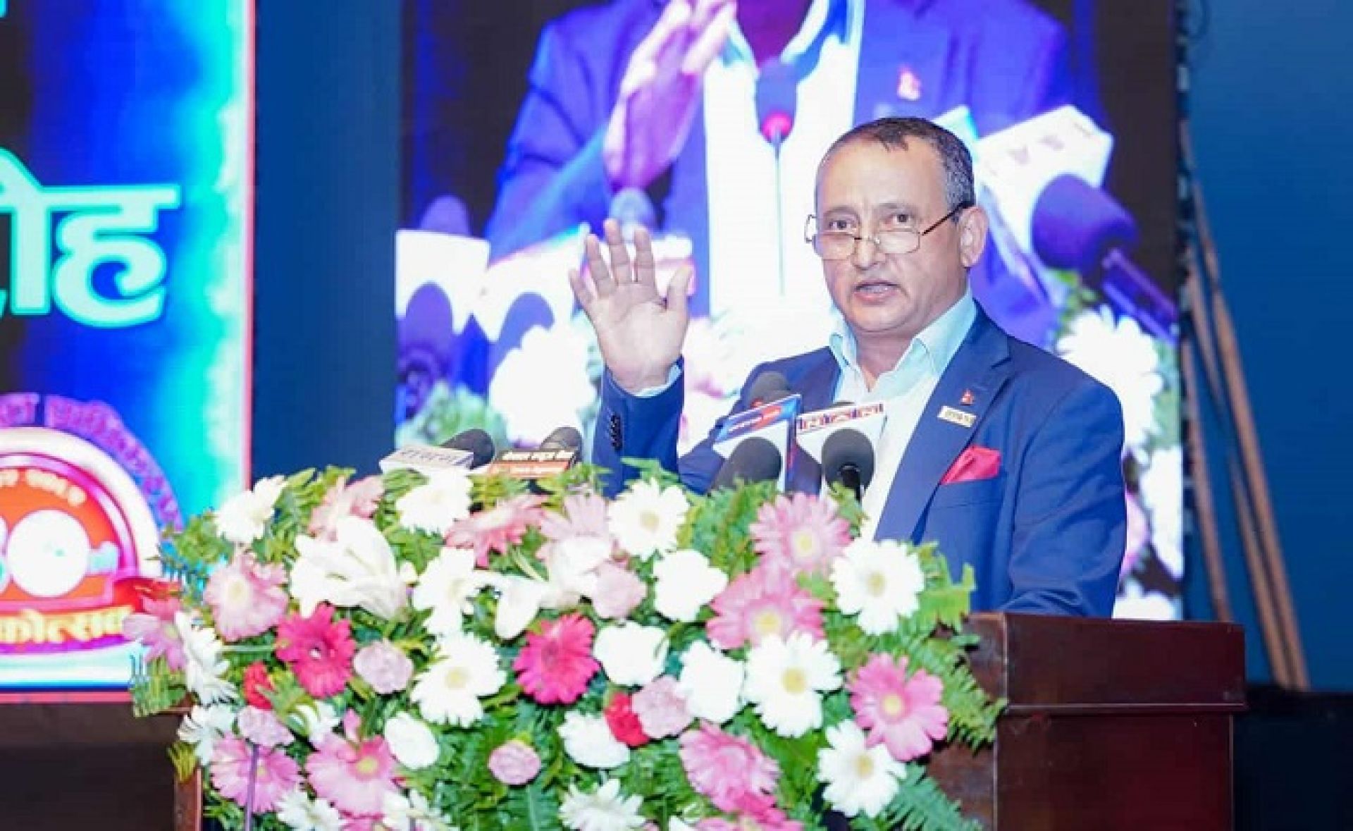 निजी ऊर्जा उत्पादकलाई पेलेर विद्युत प्राधिकरणले बहादुरी देखायोः मोहन डाँगी