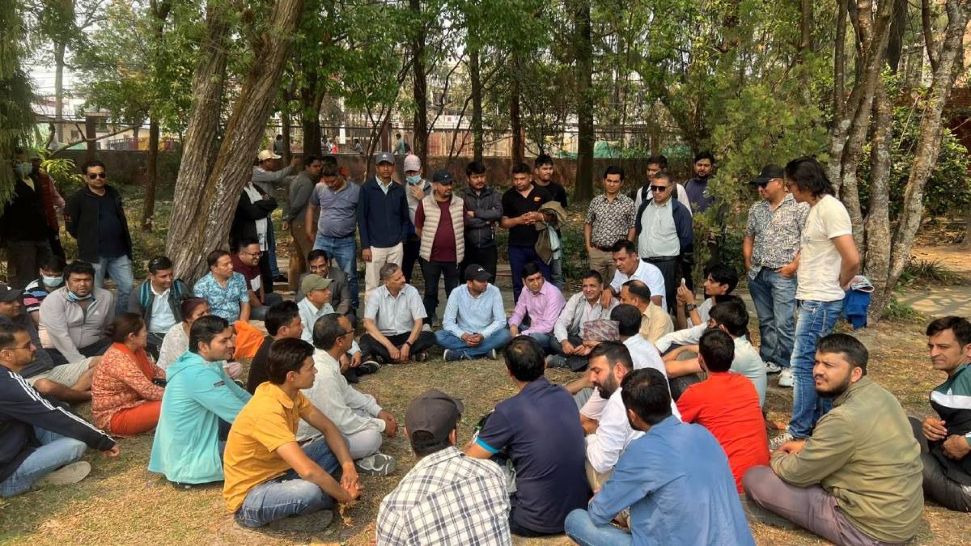 लगानी सम्मेलनको पूर्व सन्ध्यामा पूँजीबजार लगानीकर्ता आन्दोलित