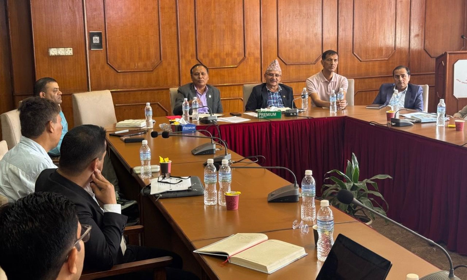 कुलमानको एक्सन : सडकका २३४ रुग्ण ठेक्का तोडिँदै, समयमा निर्णय नगर्ने कर्मचारीमाथि पनि छानबिन हुने