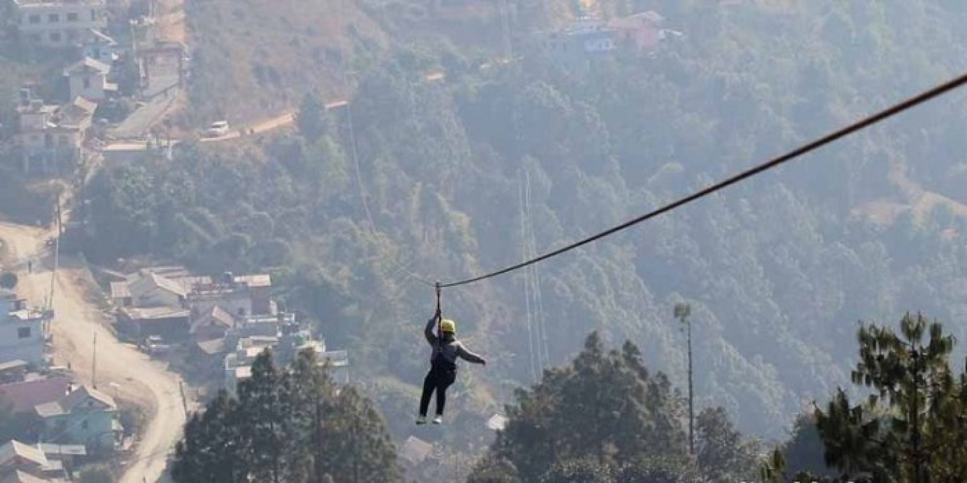 साढे ८६ लाख लगानीमा छत्रकोटमा जिपलाइन सञ्चालन हुँदै, शुल्क तीन सयदेखि एक हजारसम्म 