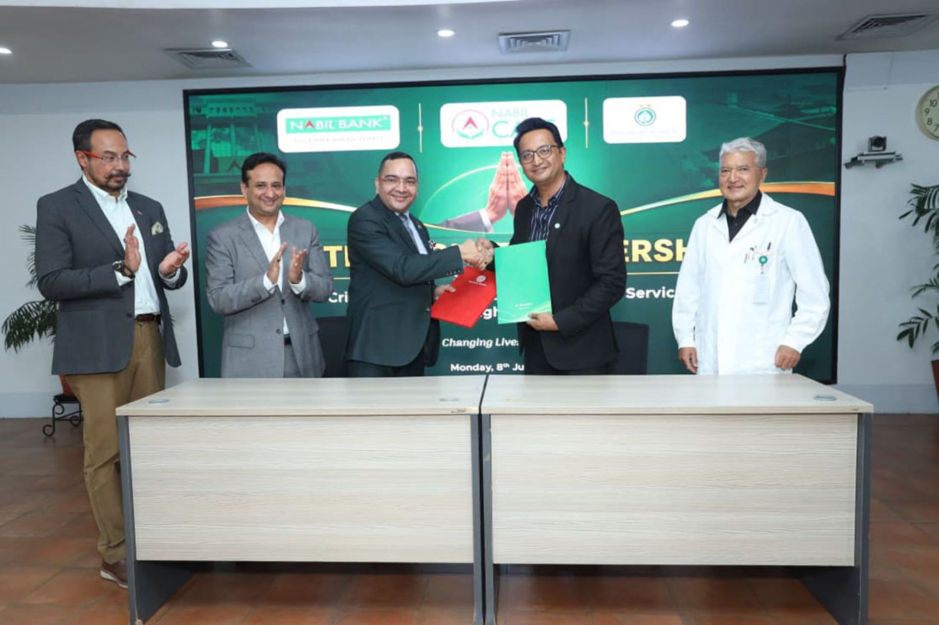धुलिखेल अस्पताललाई नबिल बैंकको ६ करोड सहयोग, जलन र डायलासिस सेवा विस्तार गरिने