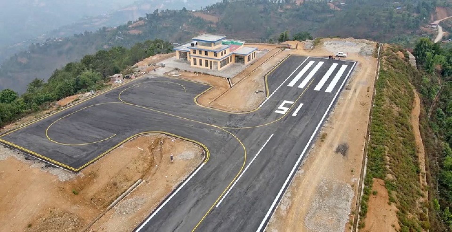रेसुङ्गा विमानस्थलमा हप्ताको चार पटक उडान हुँदै