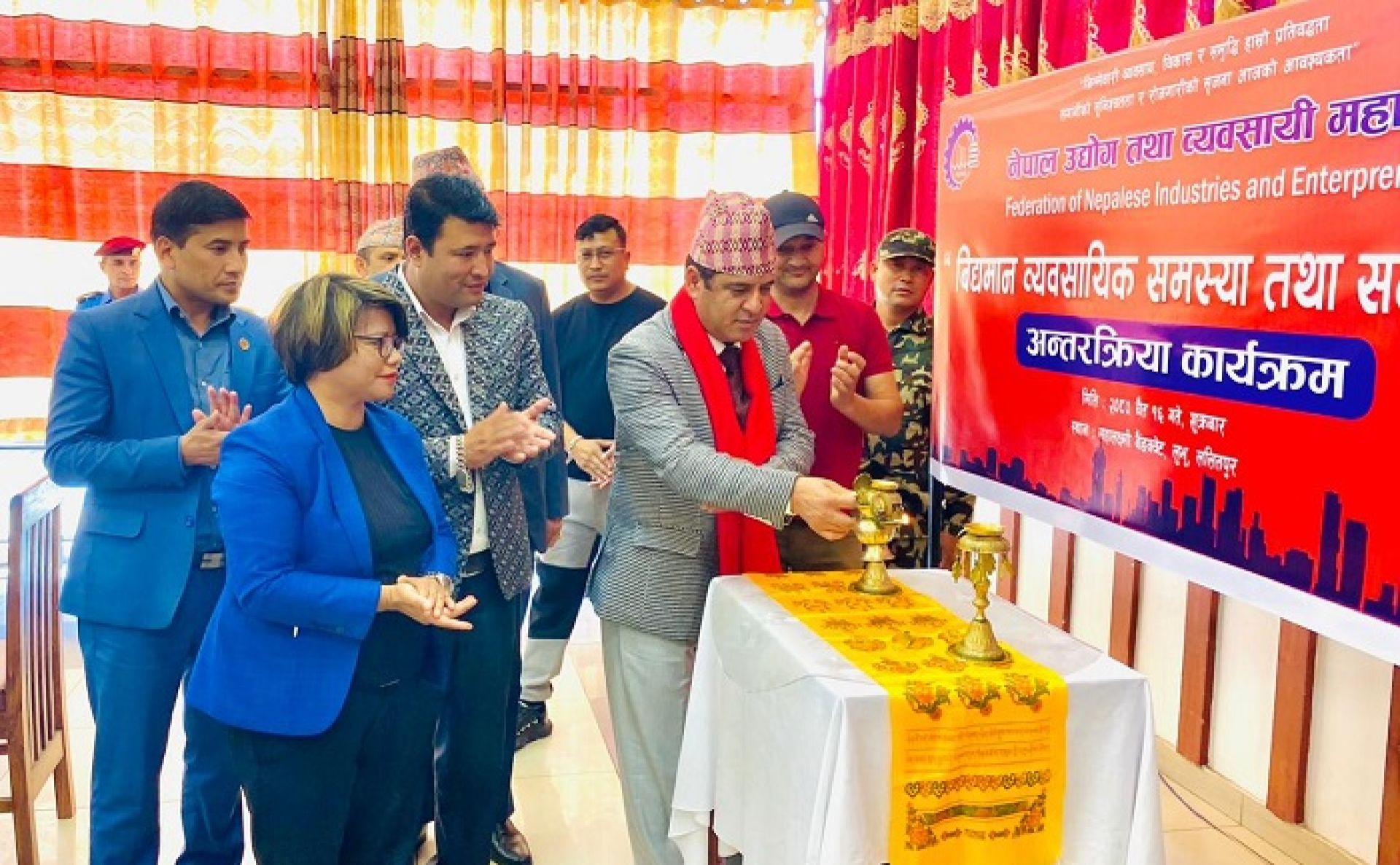 ‘राज्यका सबै निकायमा हप्तामा दुई दिन स्वदेशी पोसाक लगाउने व्यवस्था गछौँ’ 