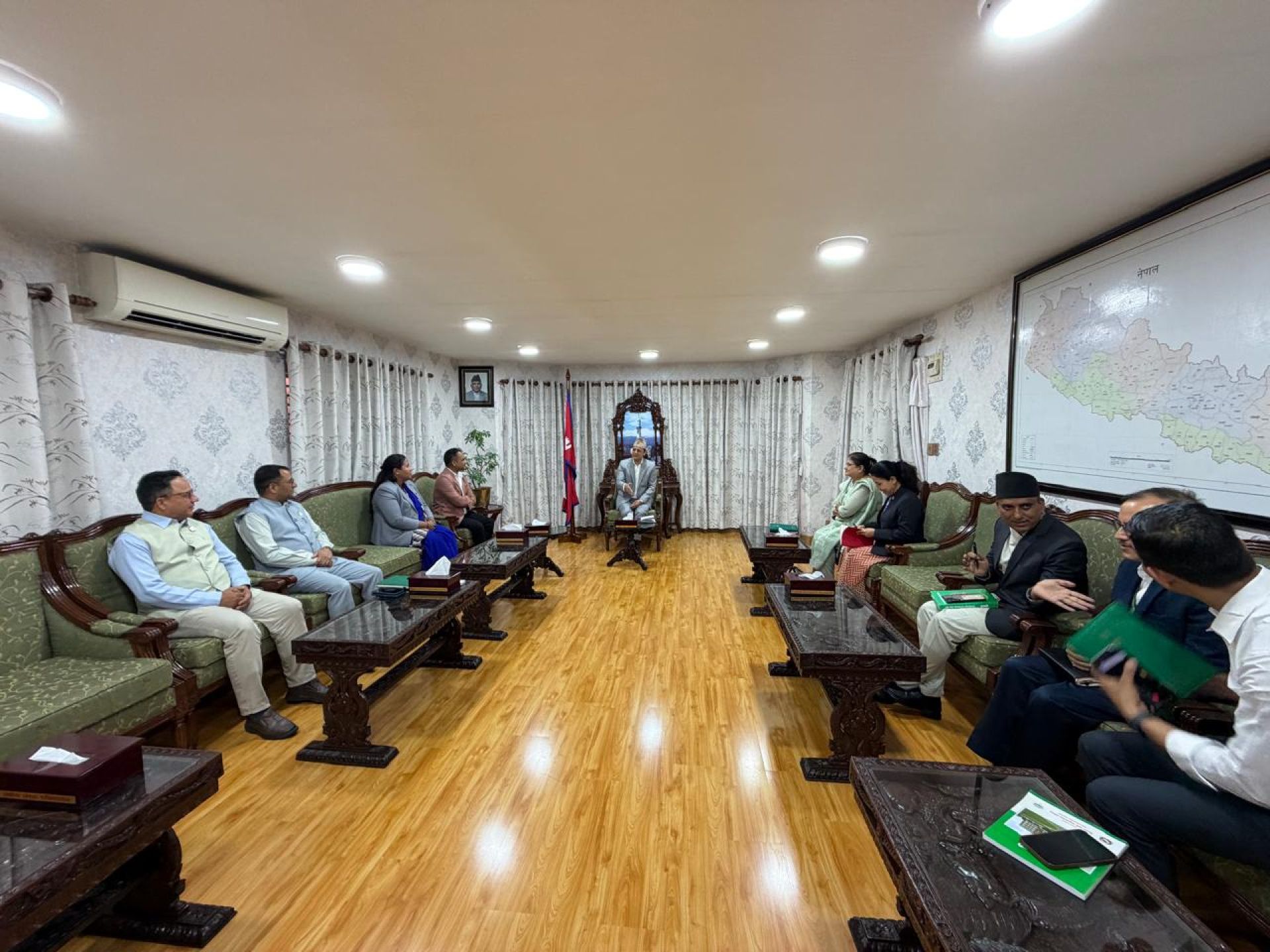 सुदूरपश्चिमका दुई विमानस्थल सञ्चालन र शुक्लाफाँटामा पर्यटन पूर्वाधार बनाउन सिंहदरबारमा उच्चस्तरीय बैठक