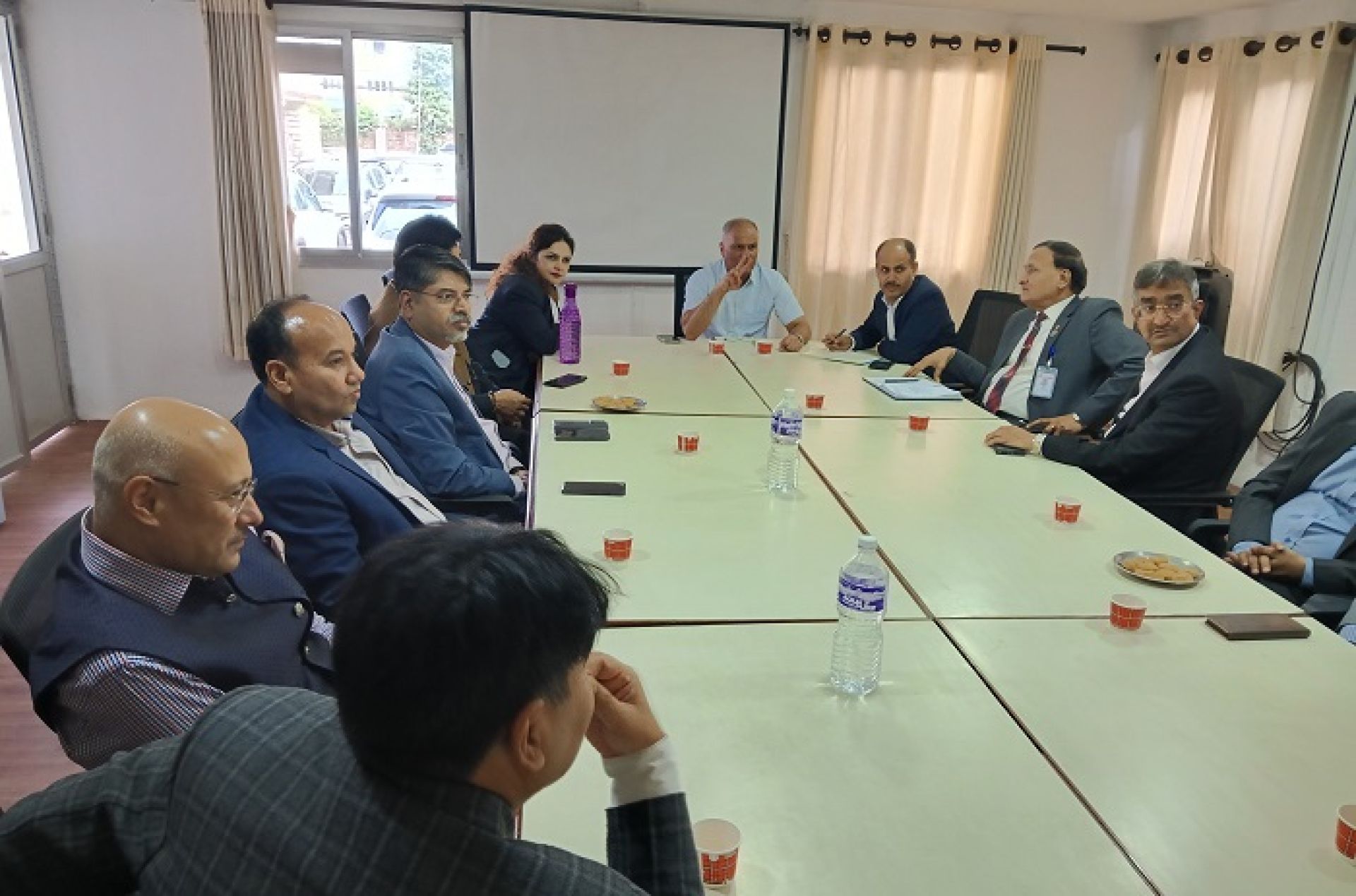 बाढीले पुर्याएको क्षतिको यथासिघ्र भुक्तानी गर्न बीमा कम्पनीहरूलाई अध्यक्ष सिलवालको निर्देशन 