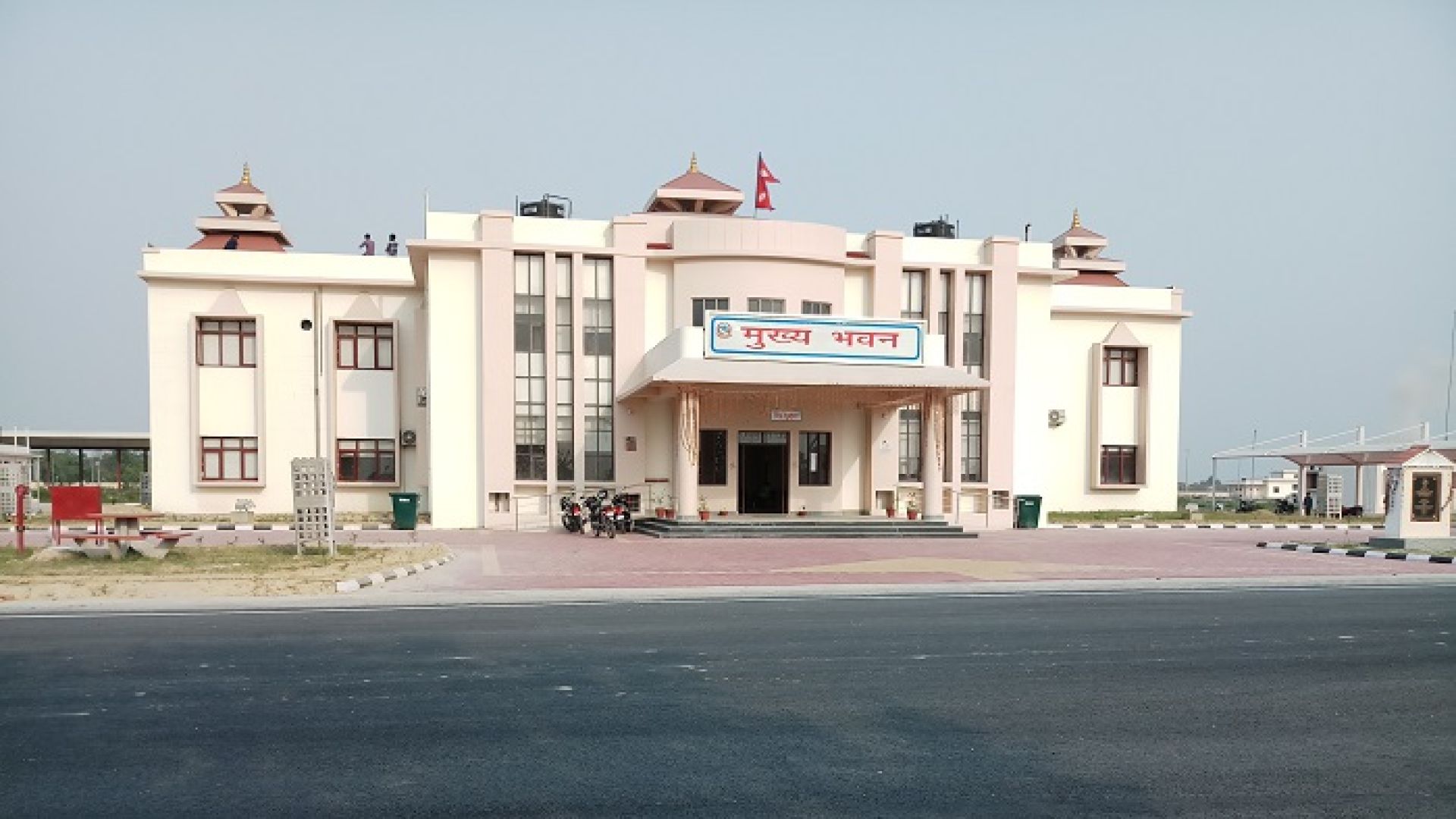 वीरगन्ज नाकाबाट इन्धन आयातमा भारी गिरावटः खाना पकाउने ग्याँस र डिजेल ९ प्रतिशतले घट्यो