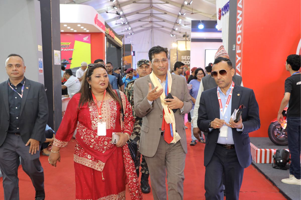 बिजुली खपत बढाउन विद्युतीय सवारी प्रवर्द्धनमा ध्यान केन्द्रित गरेका छौं: ऊर्जामन्त्री बस्नेत