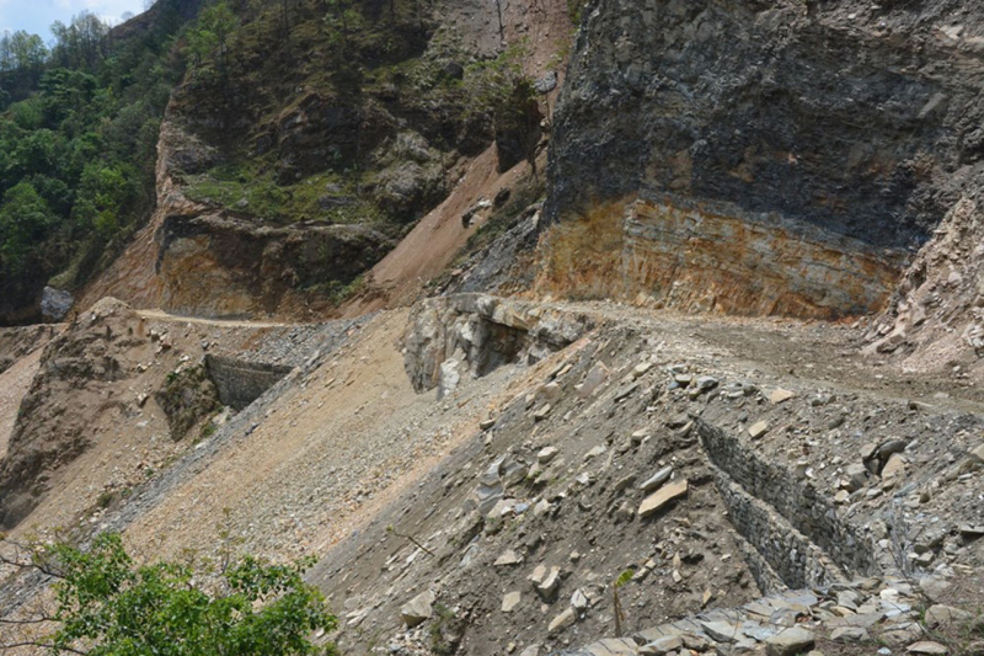 कालीगण्डकी करिडोर प्रसारण लाइन निर्माणमा ढिलाइ