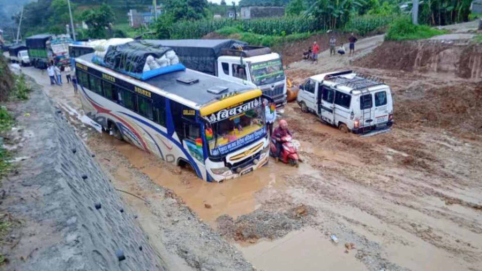 पृथ्वीराजमार्गमा मनसुनभरि सडक स्तरोन्नति बन्द गरिने 