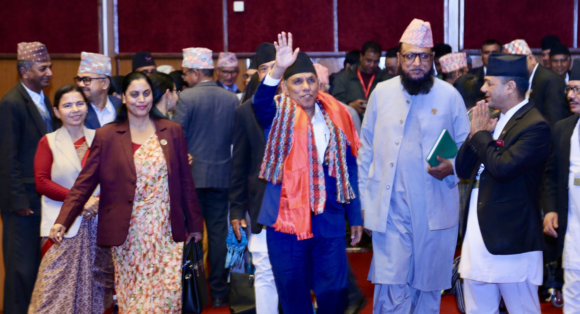 विभेदलाई जित्न हिँडेका दाहाललाई राष्ट्रियसभा अध्यक्षको जिम्मेवारी