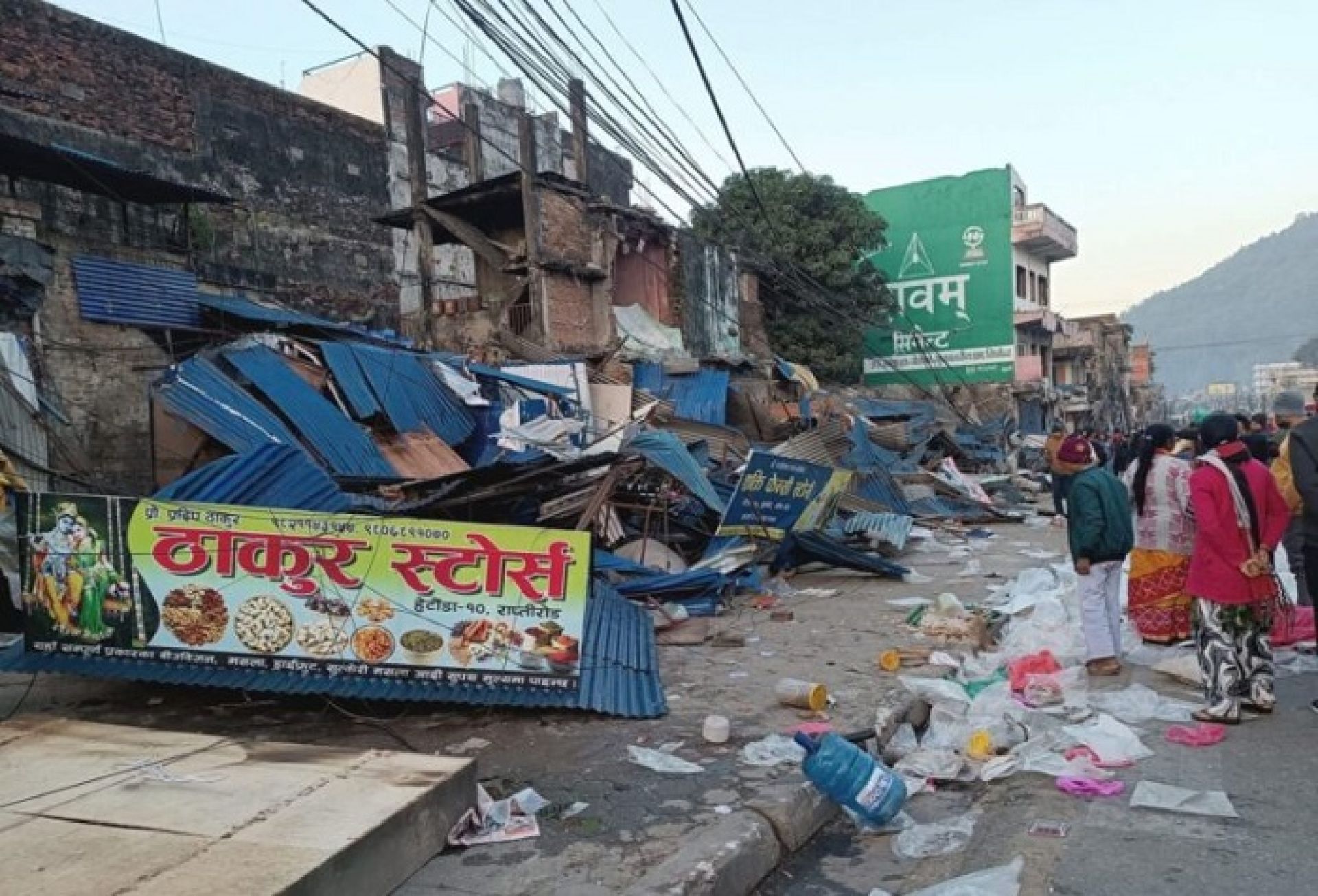 हेटौंडामा सडक विस्तारका नाममा ५३१ घर–टहरा एकैदिन भत्काइयो, सर्वोच्चको आदेशसमेत अवज्ञा