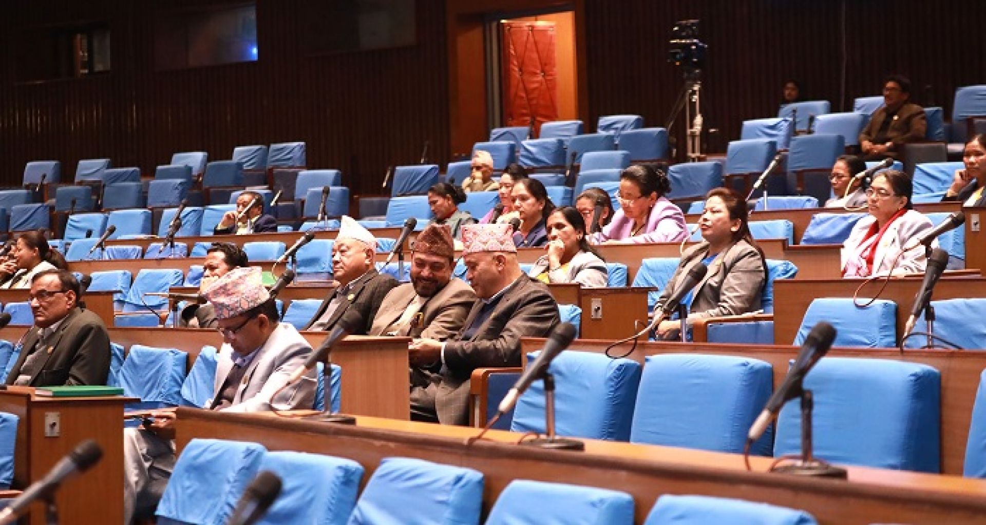 ‘अधुरा आयोजनालाई पर्याप्त बजेट विनियोजन गरौँ’