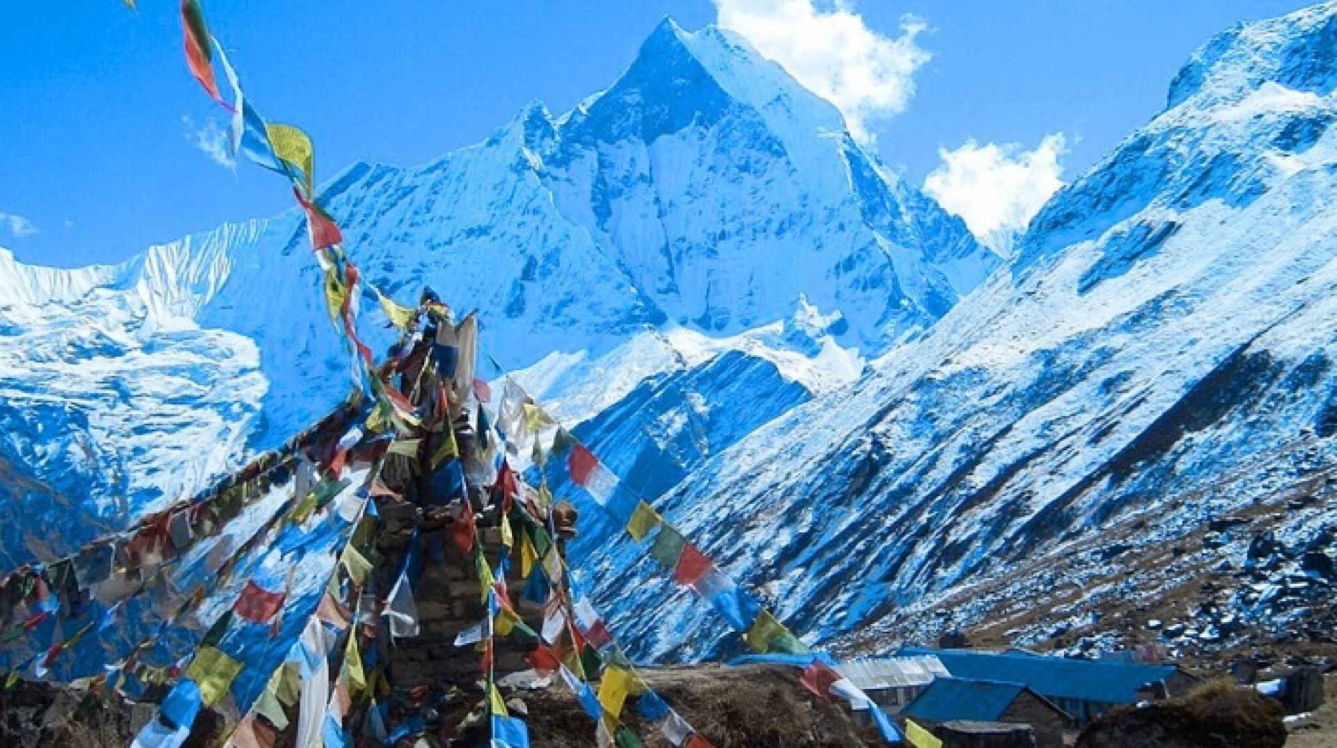 कोरोना र भूकम्पको झट्कापछि अन्नपूर्णमा पर्यटकको कीर्तिमान, एक वर्षमा भित्रिए करिब तीन लाख 