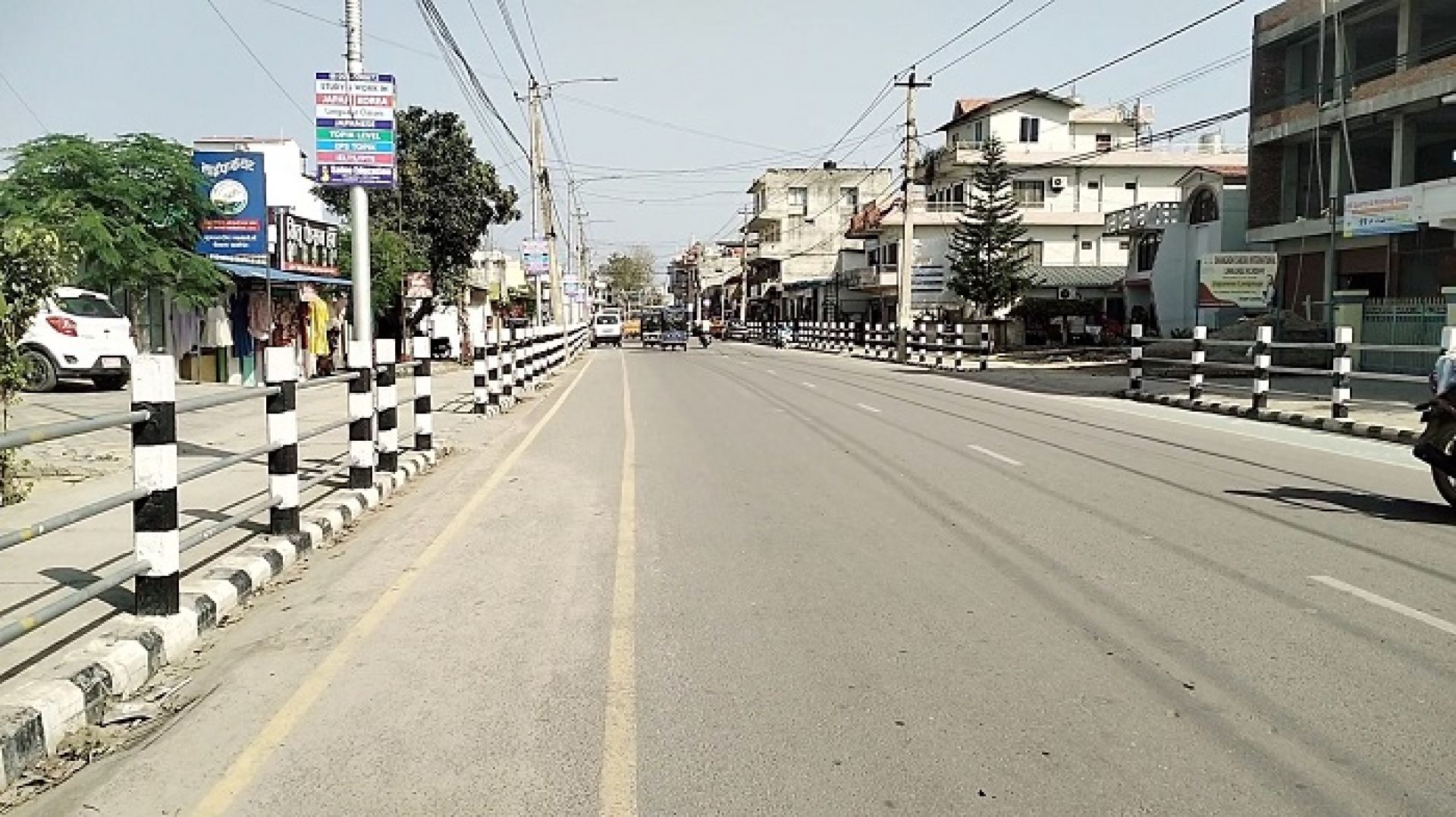 प्लास्टिक निषेध पछि फेरीदै धनगढीको स्वरुप, आयातित प्लास्टिक बन्दै चुनौति