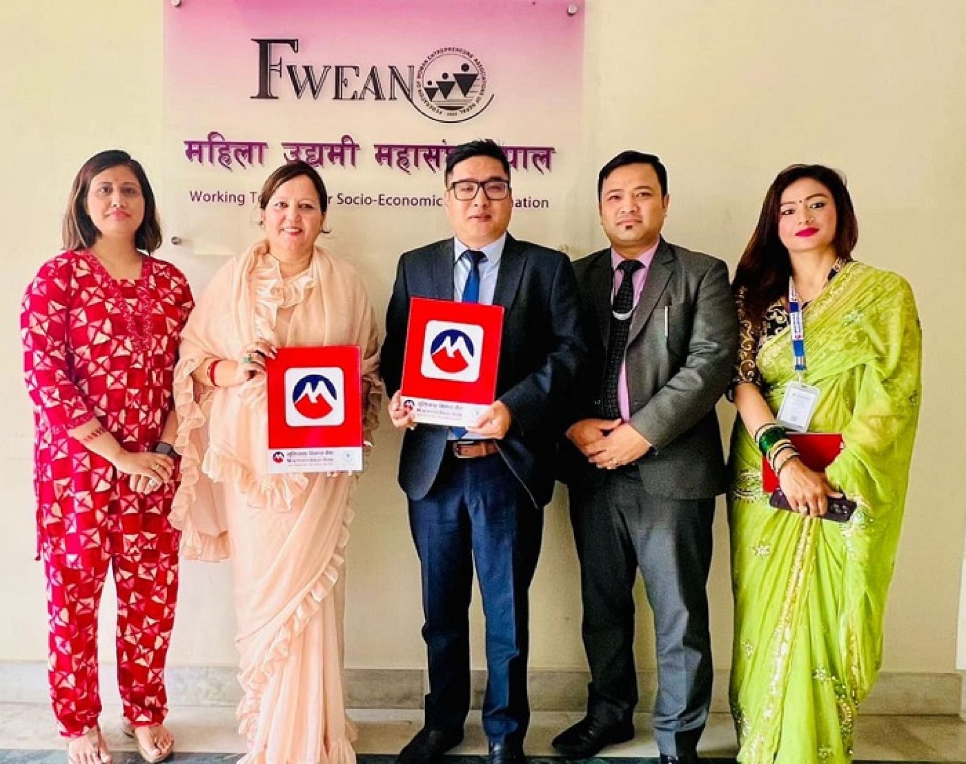 मुक्तिनाथ विकास बैंक र महिला उद्यमी महासंघ नेपालबीच सहकार्यको लागि सम्झौता