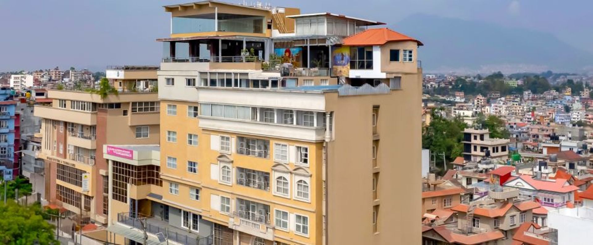 आइपीओ निष्कासन गर्ने तयारीमा होटल सब्रिना