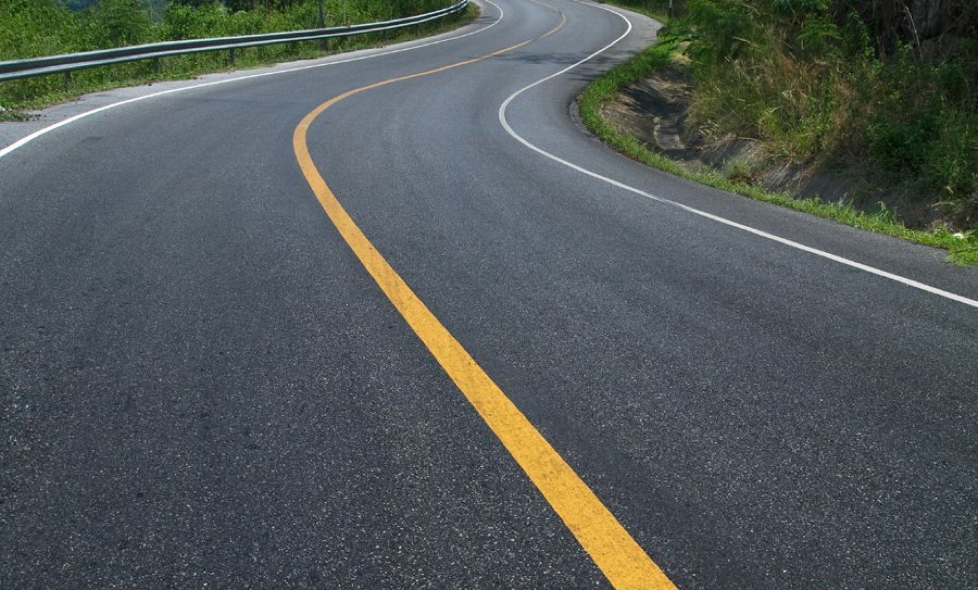 हुलाकी सडकले फेर्दैछ मधेस प्रदेशको ‘काँचुली’