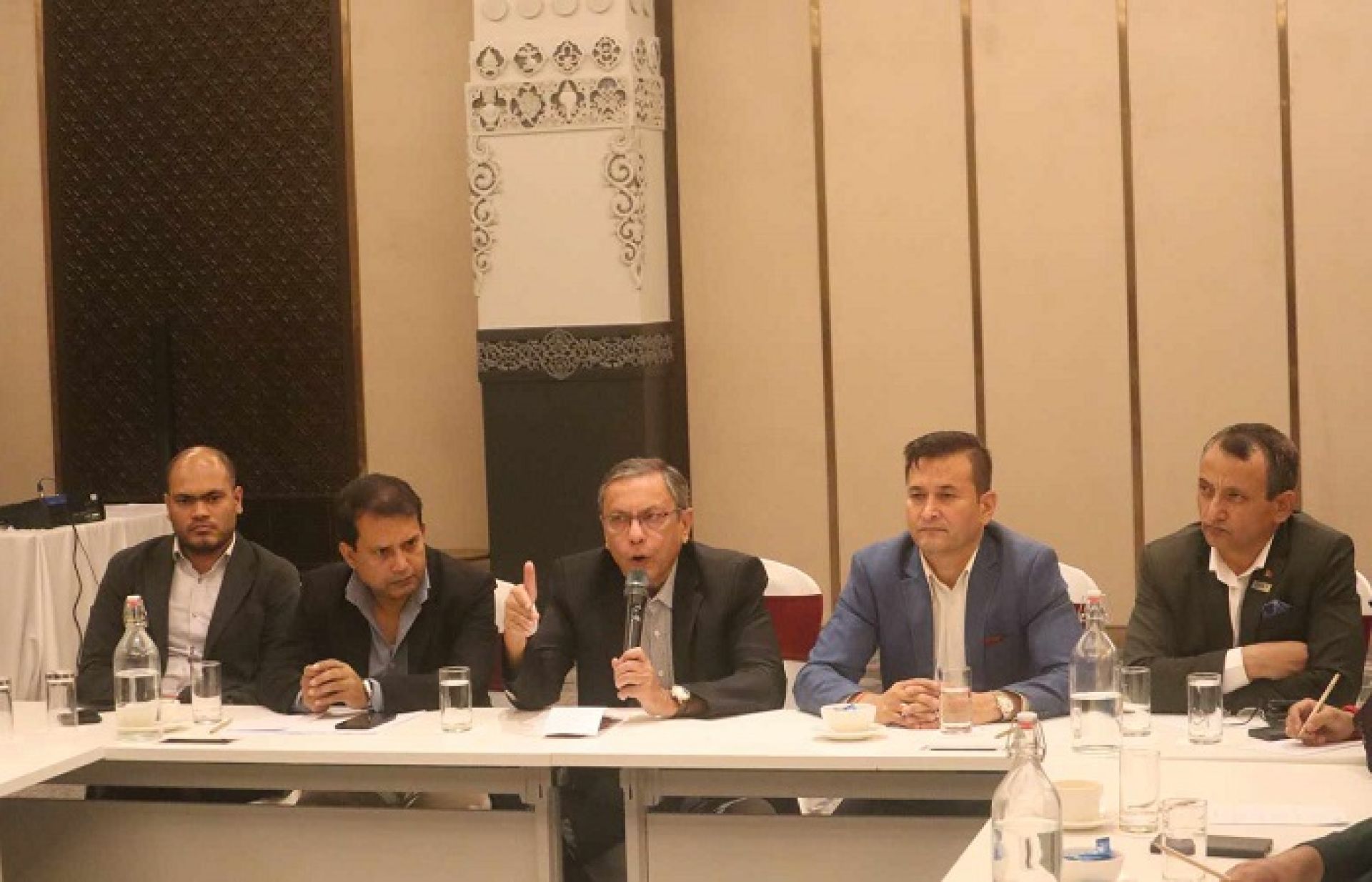 विद्युत व्यापारमा सहजिकरण गरिदिन भारतीय पूर्वराजदूतसँग इप्पानको आग्रह