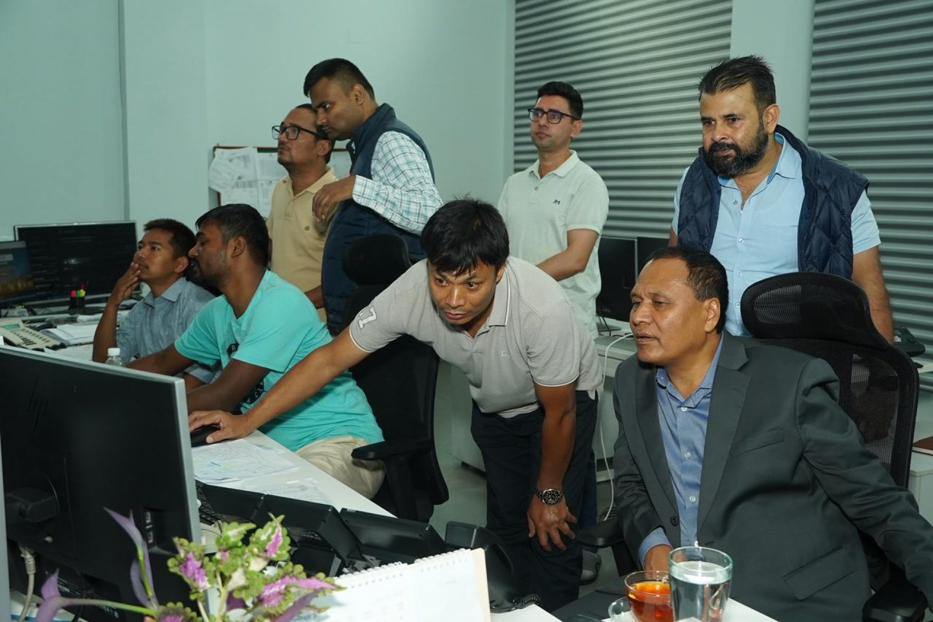 कुलमान घिसिङद्वारा विद्युत् भार प्रेषण केन्द्रको अनुगमन,  १५ अर्बको विद्युत निर्यात