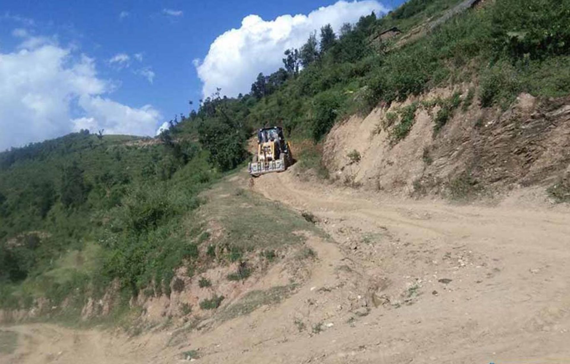 सम्झौता तोडिएको नौ महिनापछि लोकमार्गको पुनः ठेक्का
