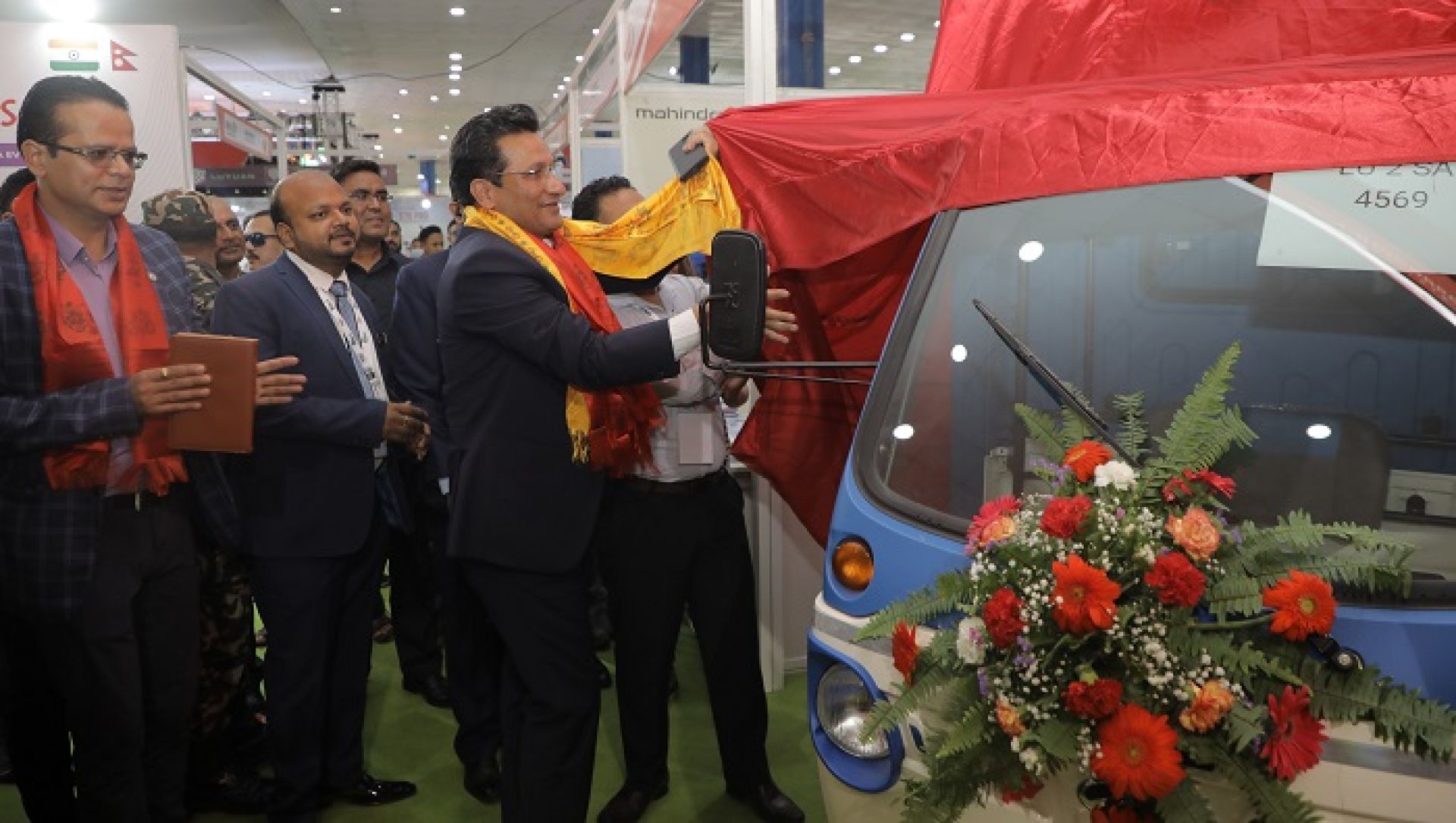 विद्युतीय सवारीसाधनलाई थप प्रवद्र्धन गरिने छः ऊर्जामन्त्री बस्नेत