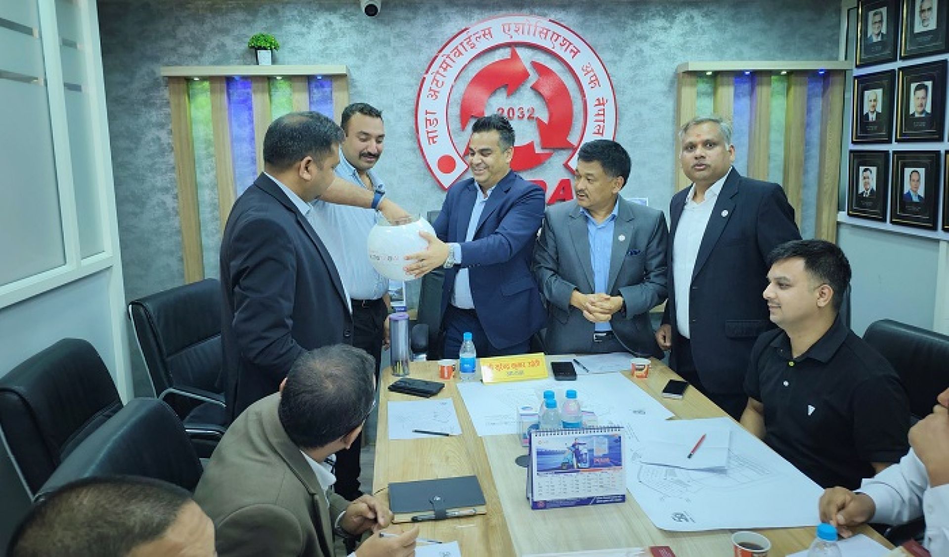 एच पि प्रेजेन्ट्स नाडा अटो शो २०२६ को स्टलका लागि गोला प्रथा सम्पन्न