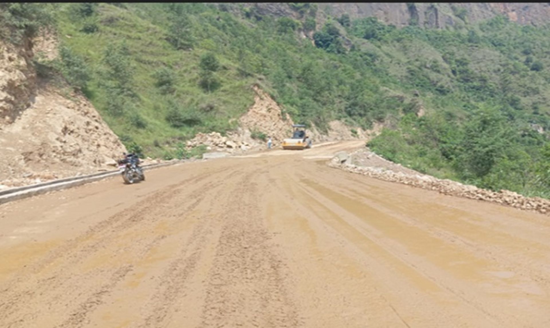मालढुंगा–बेनी सडक कालोपत्र गर्न १३ दिन यातायात बन्द हुने
