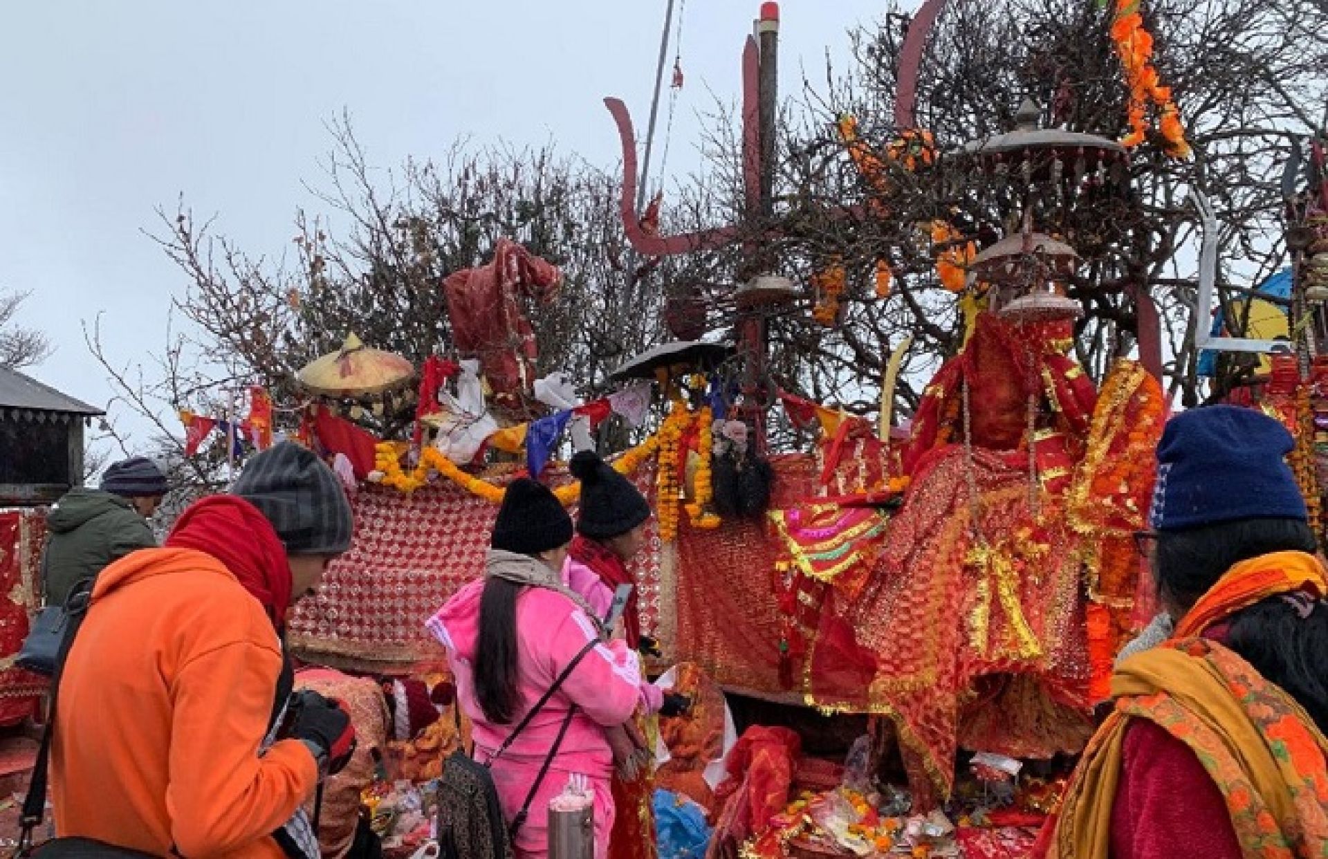 पाथीभरामा दसैँतिहारमा मात्रै ६१ हजार बढी दर्शनार्थी