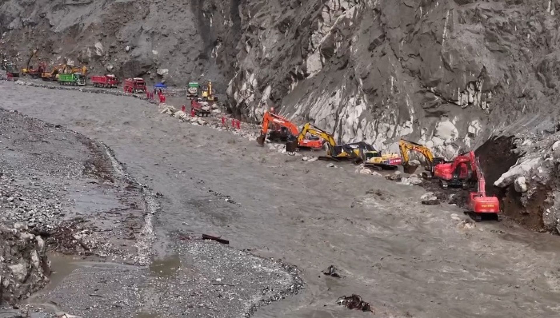 चीनतर्फ कसरी हुँदैछ खोज तथा उद्धार कार्य ?