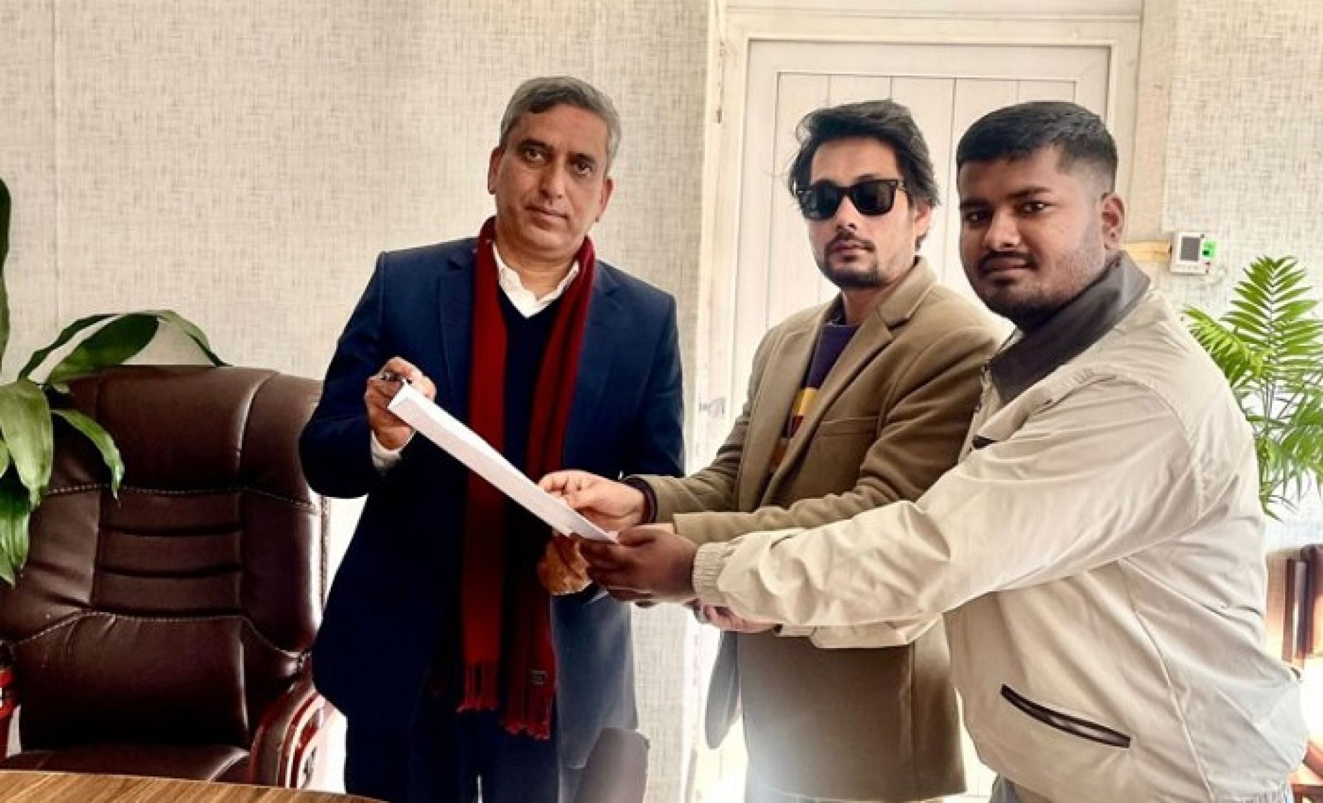 सर्लाहीको उखुबारी आगलागी पीडित किसानलाई तत्काल राहत माग