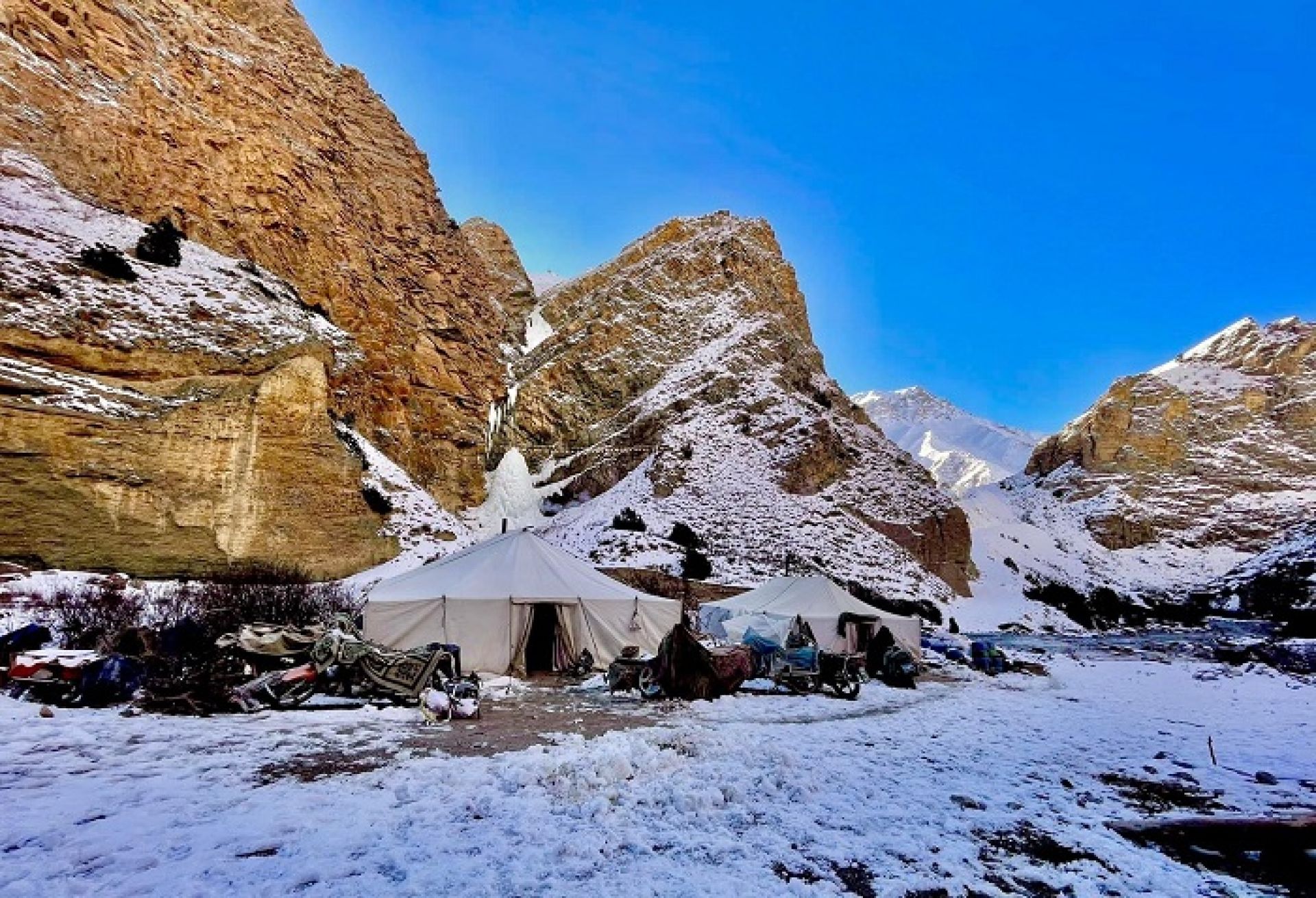 शे-फोक्सुण्डो प्रवेश गरेका १०२ पर्यटकप्रति सुरक्षा चासो, सतर्क रहन आग्रह